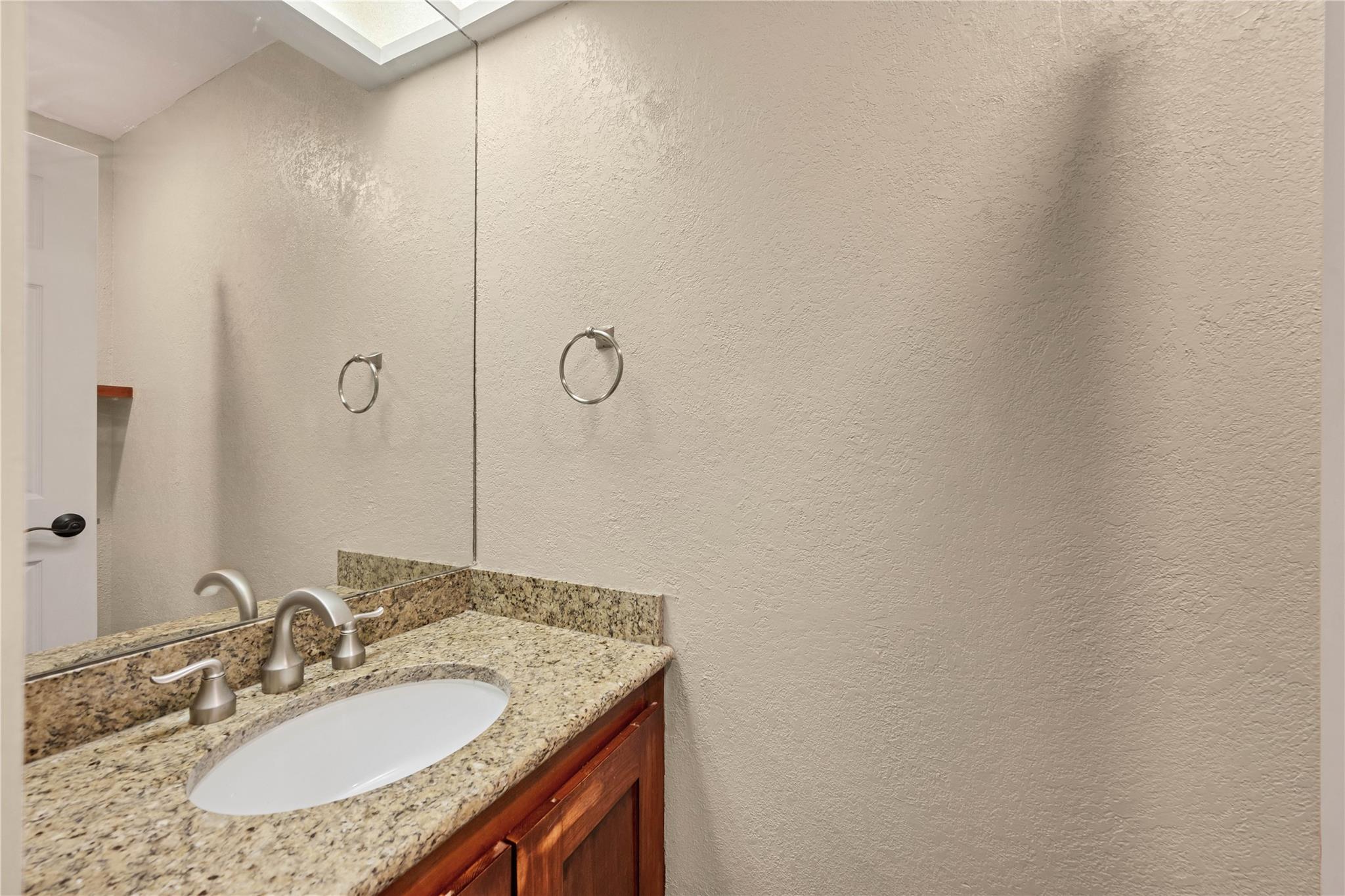 13233 Briar Hollow DR