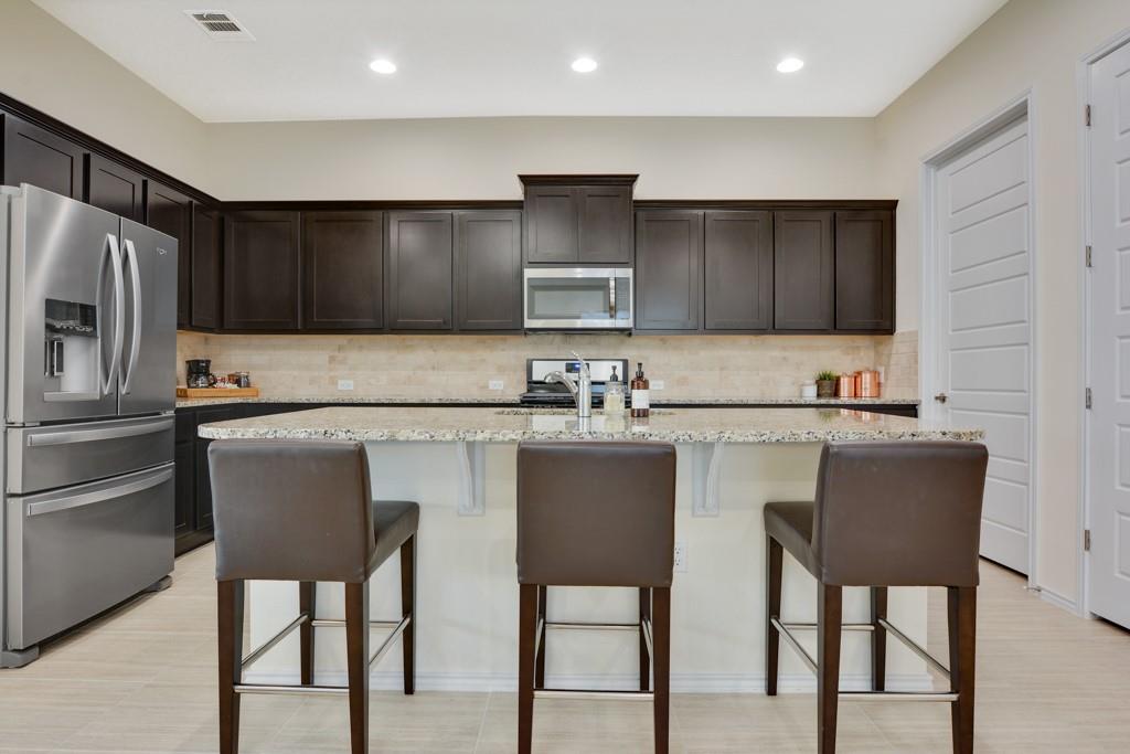 9500 Alex LN