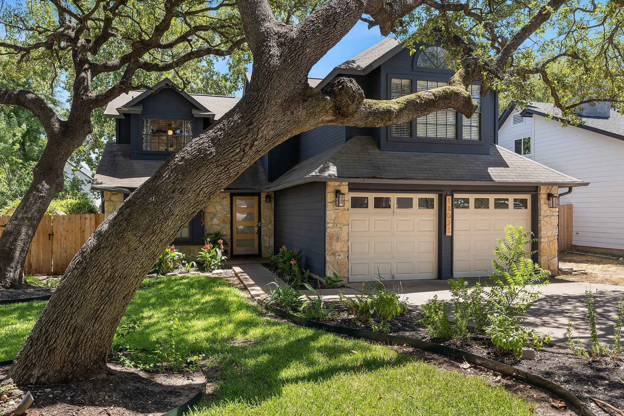 13021 Amarillo Ave
