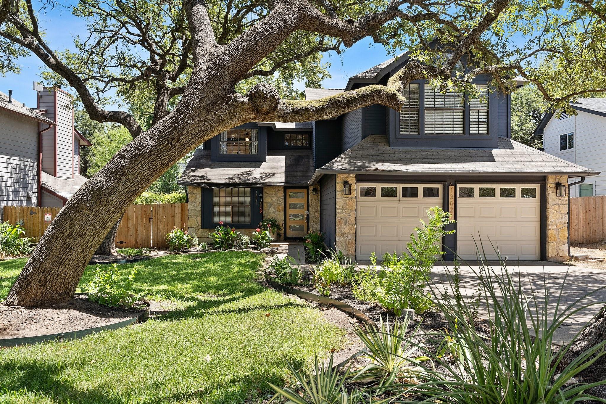 13021 Amarillo Ave