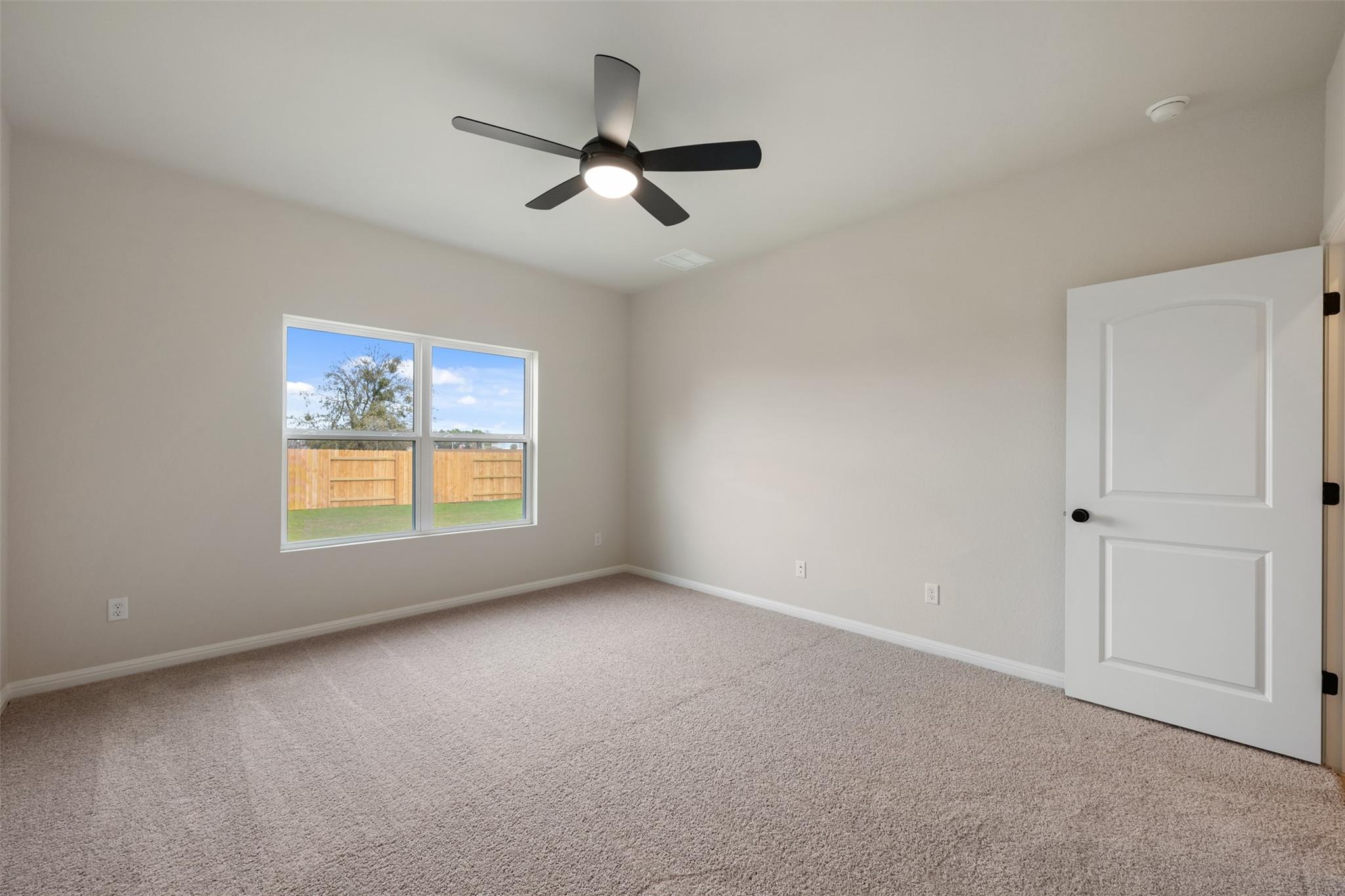 110 Golden Gate LN