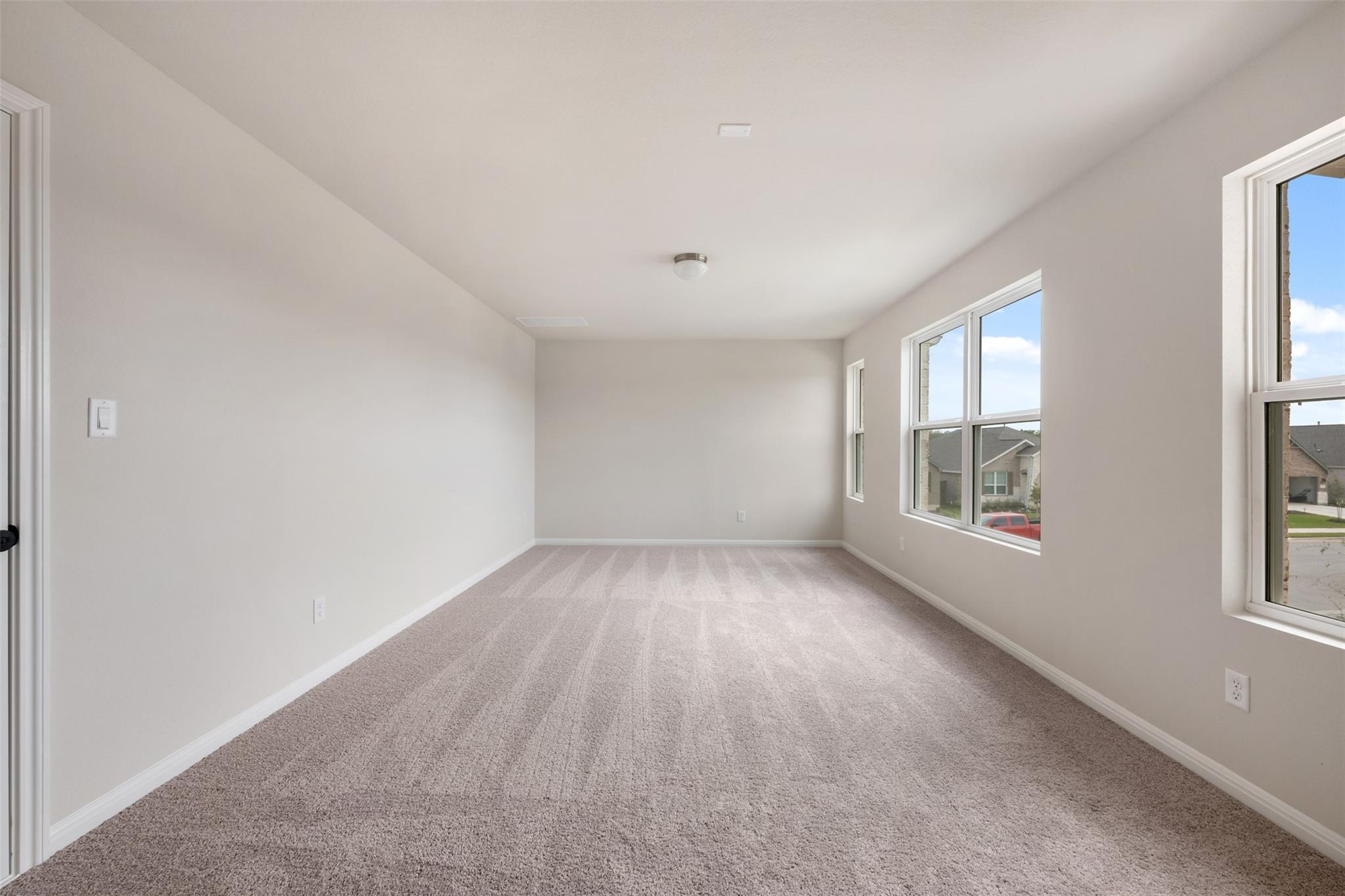 110 Golden Gate LN