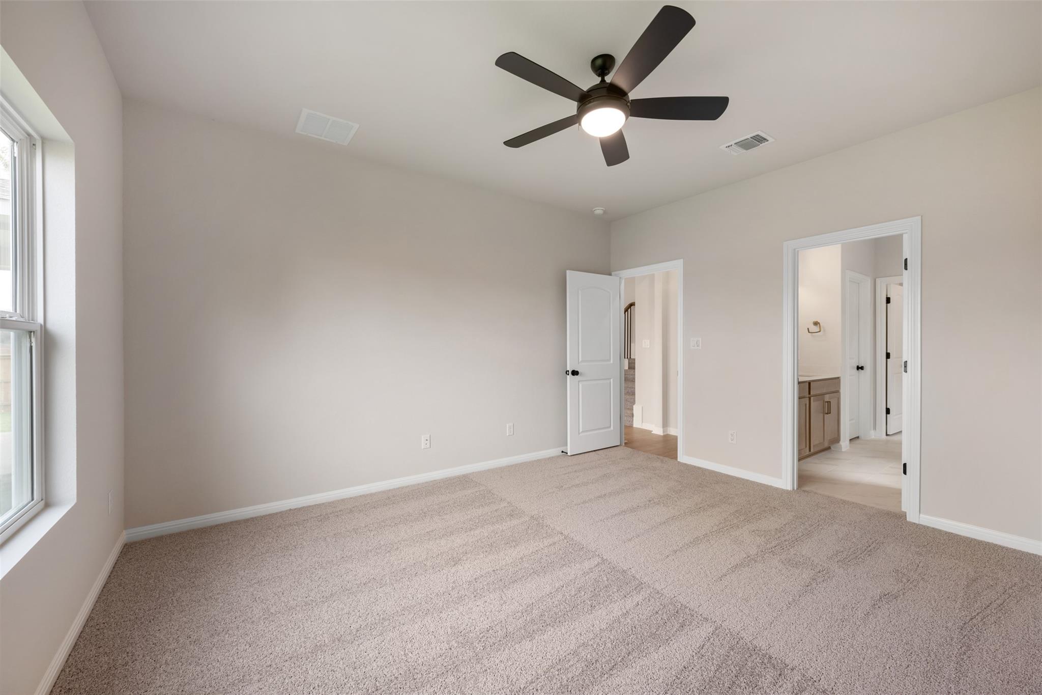 110 Golden Gate LN