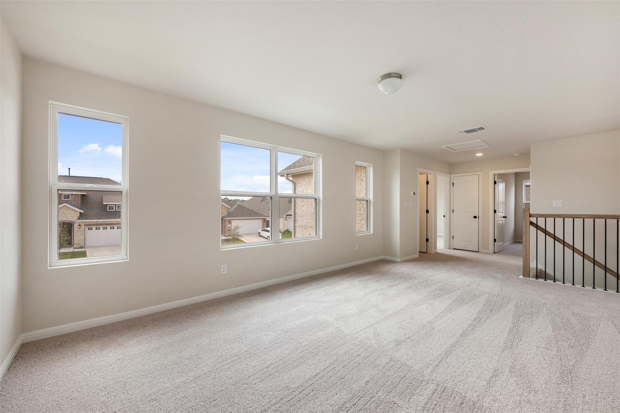 110 Golden Gate LN