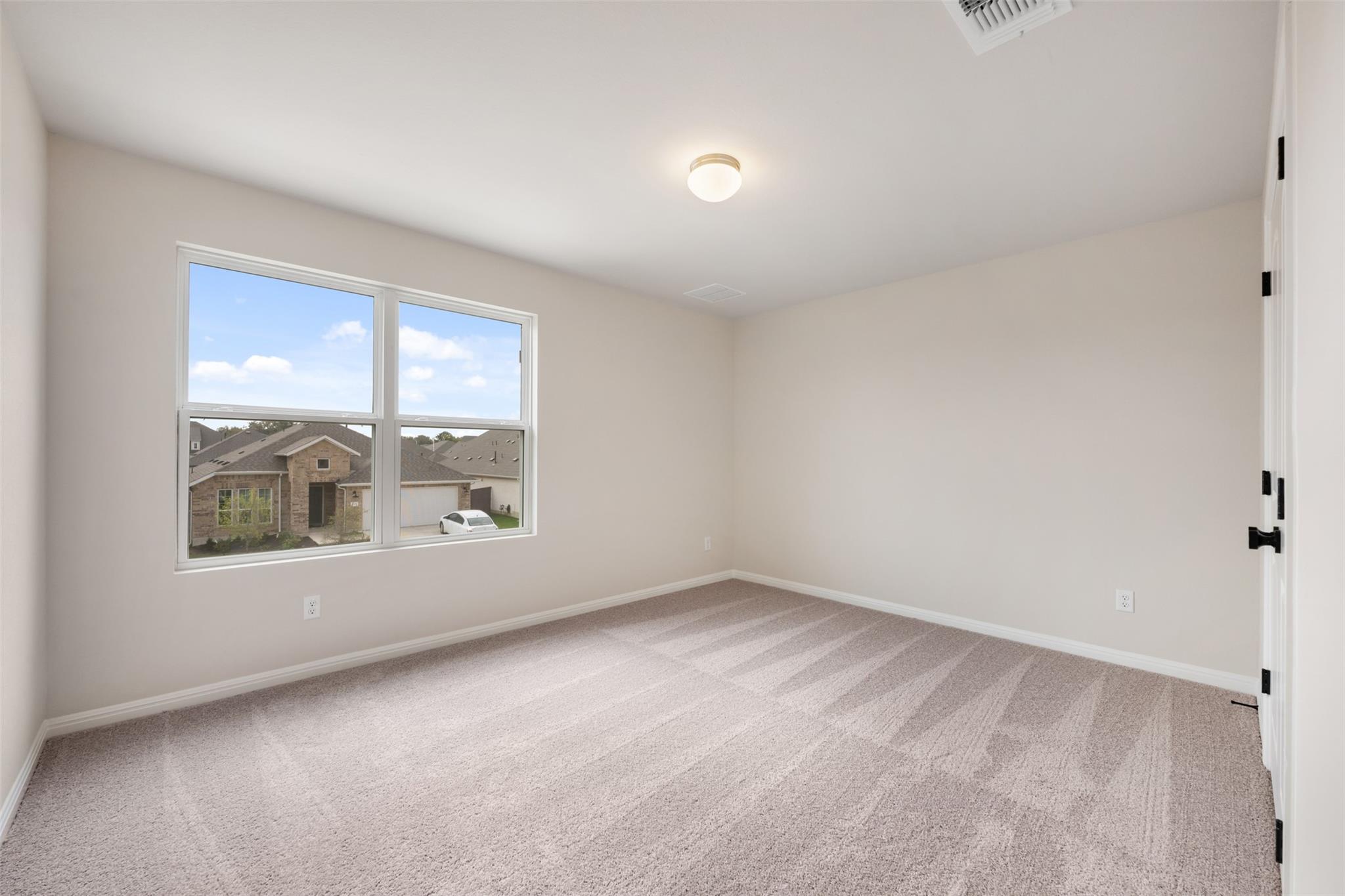 110 Golden Gate LN