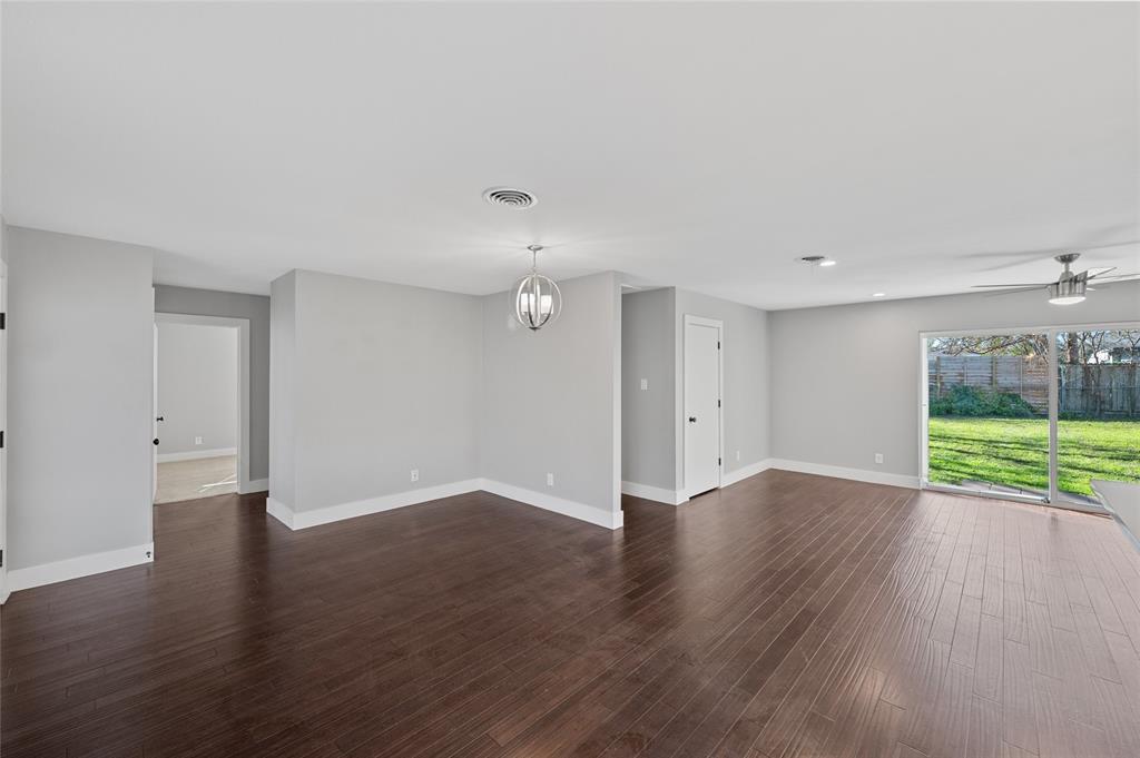 1305 Glenwood DR
