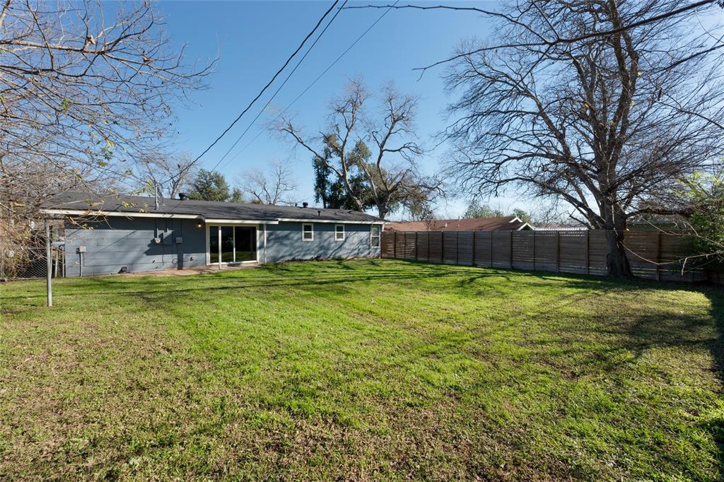 1305 Glenwood DR