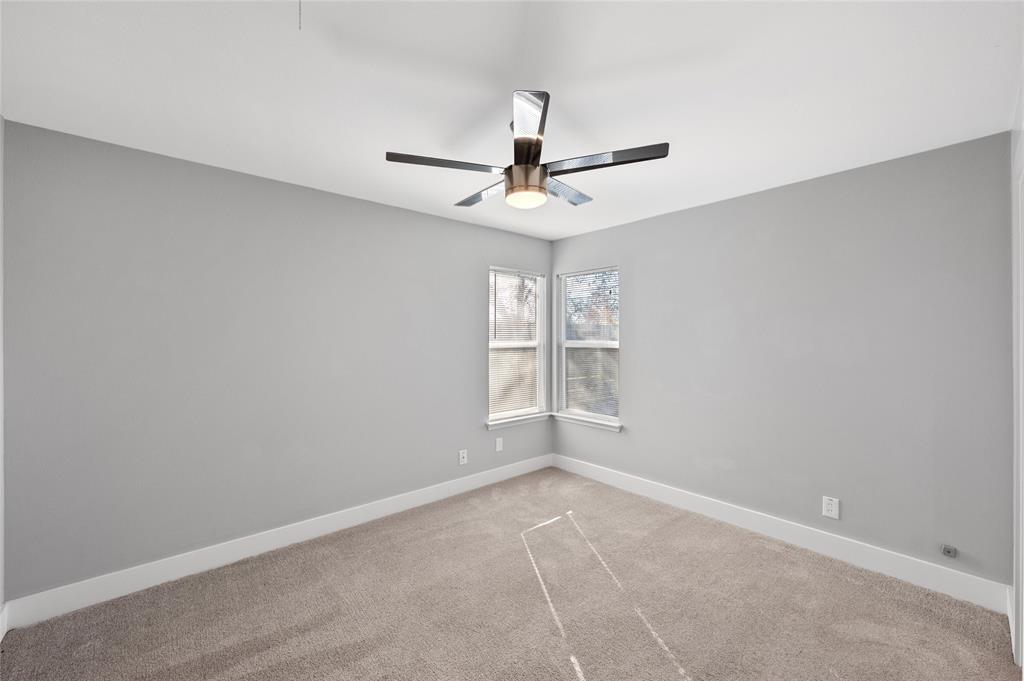 1305 Glenwood DR