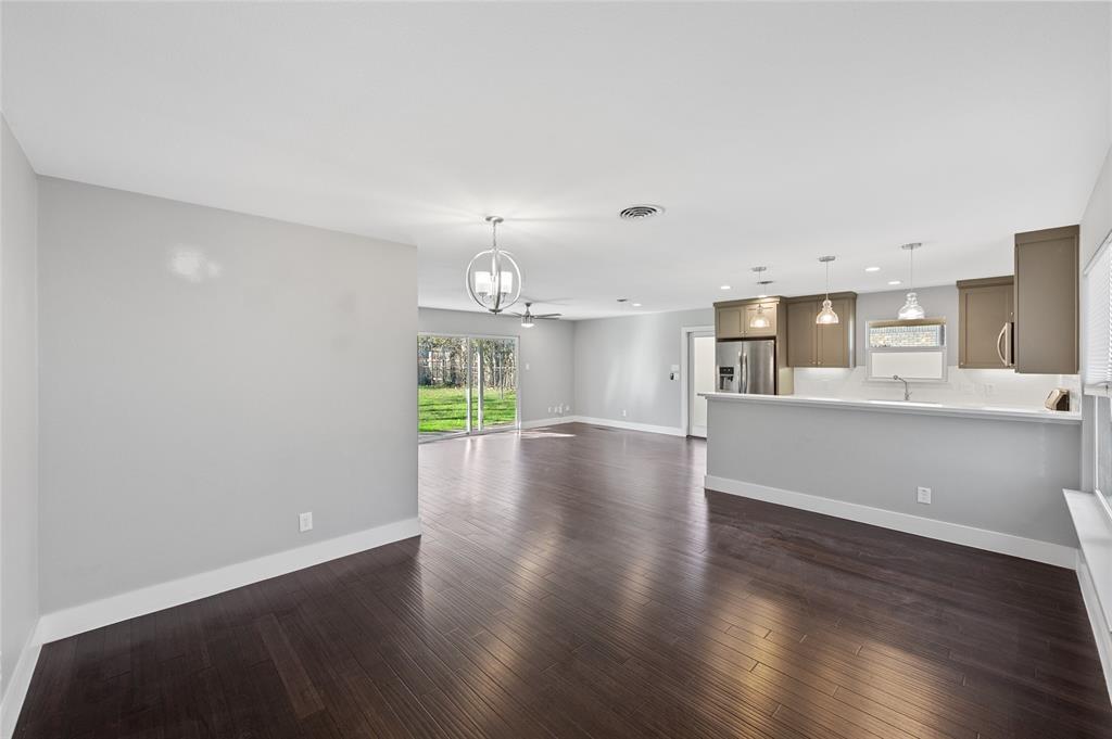 1305 Glenwood DR