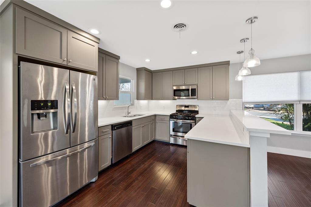 1305 Glenwood DR