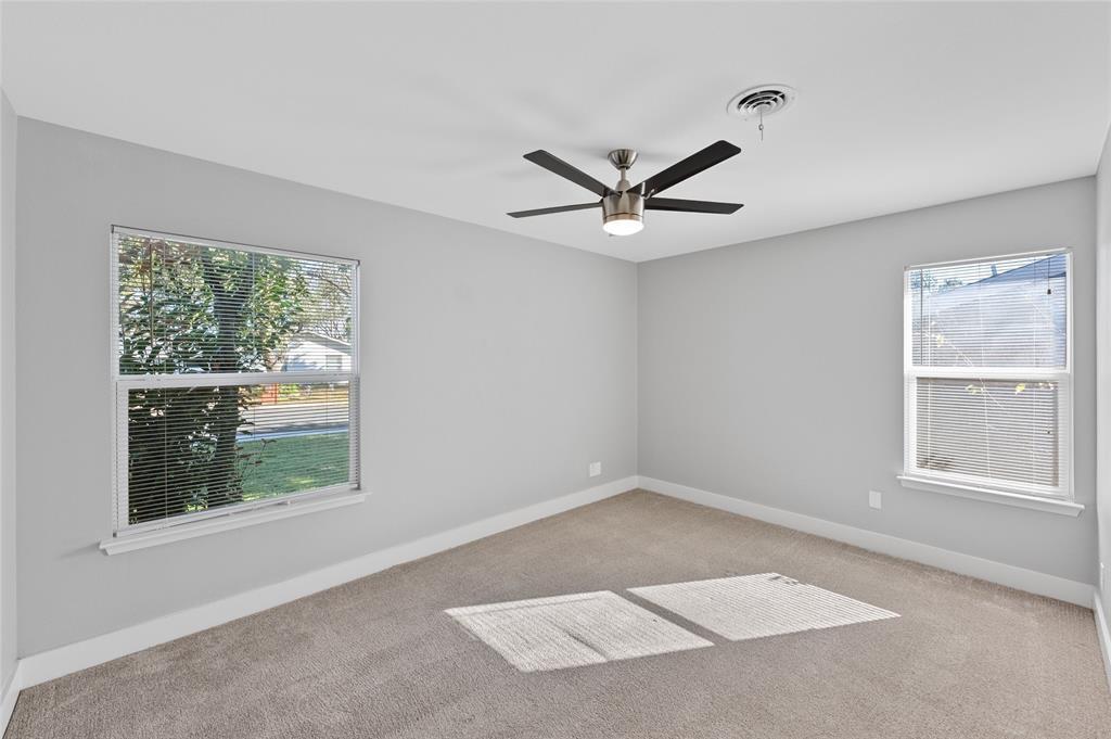 1305 Glenwood DR