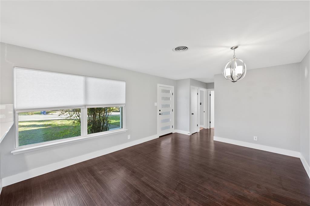 1305 Glenwood DR