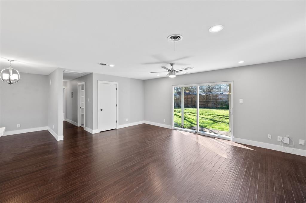 1305 Glenwood DR