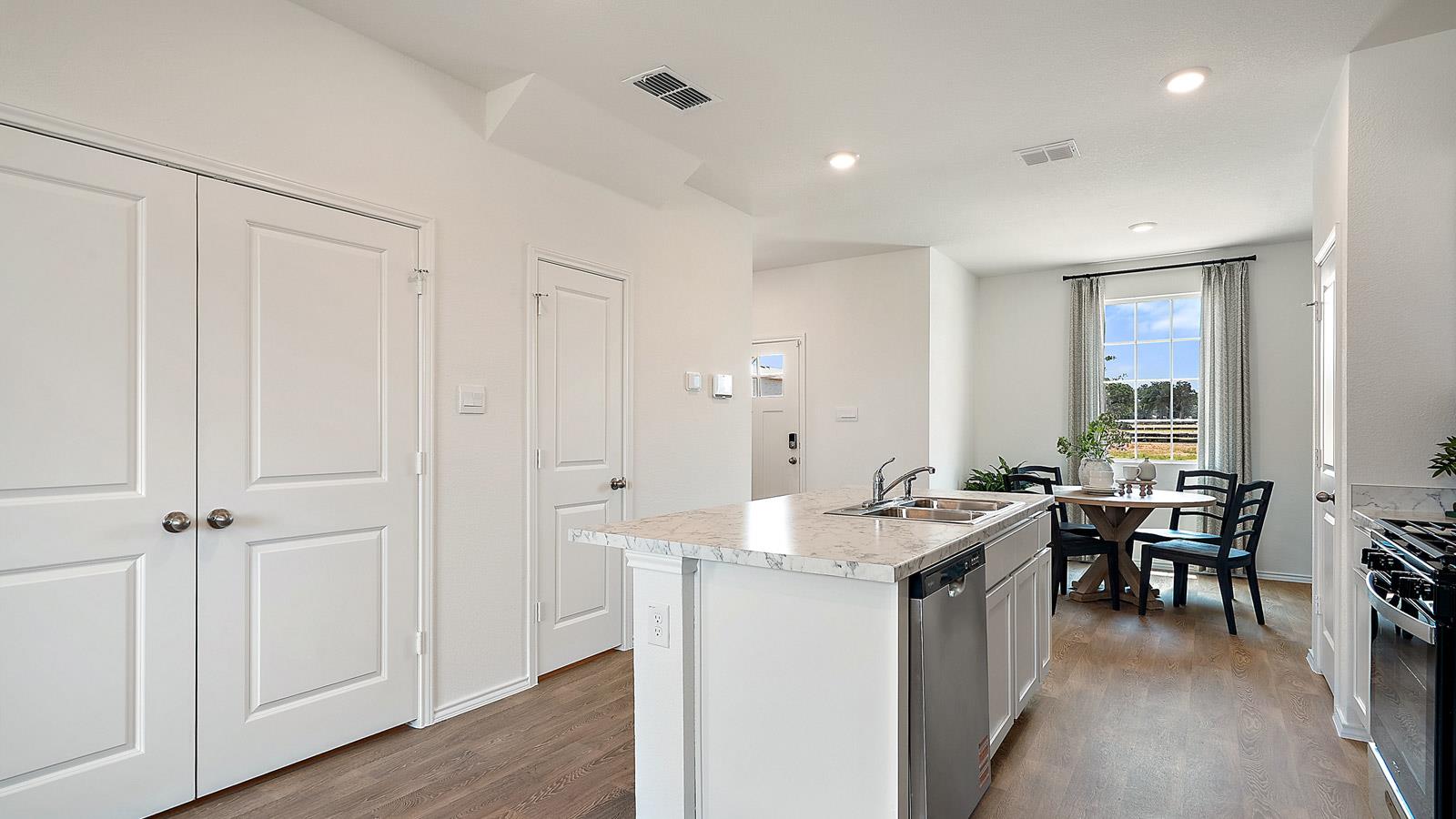 320 Puerto Plata Ave