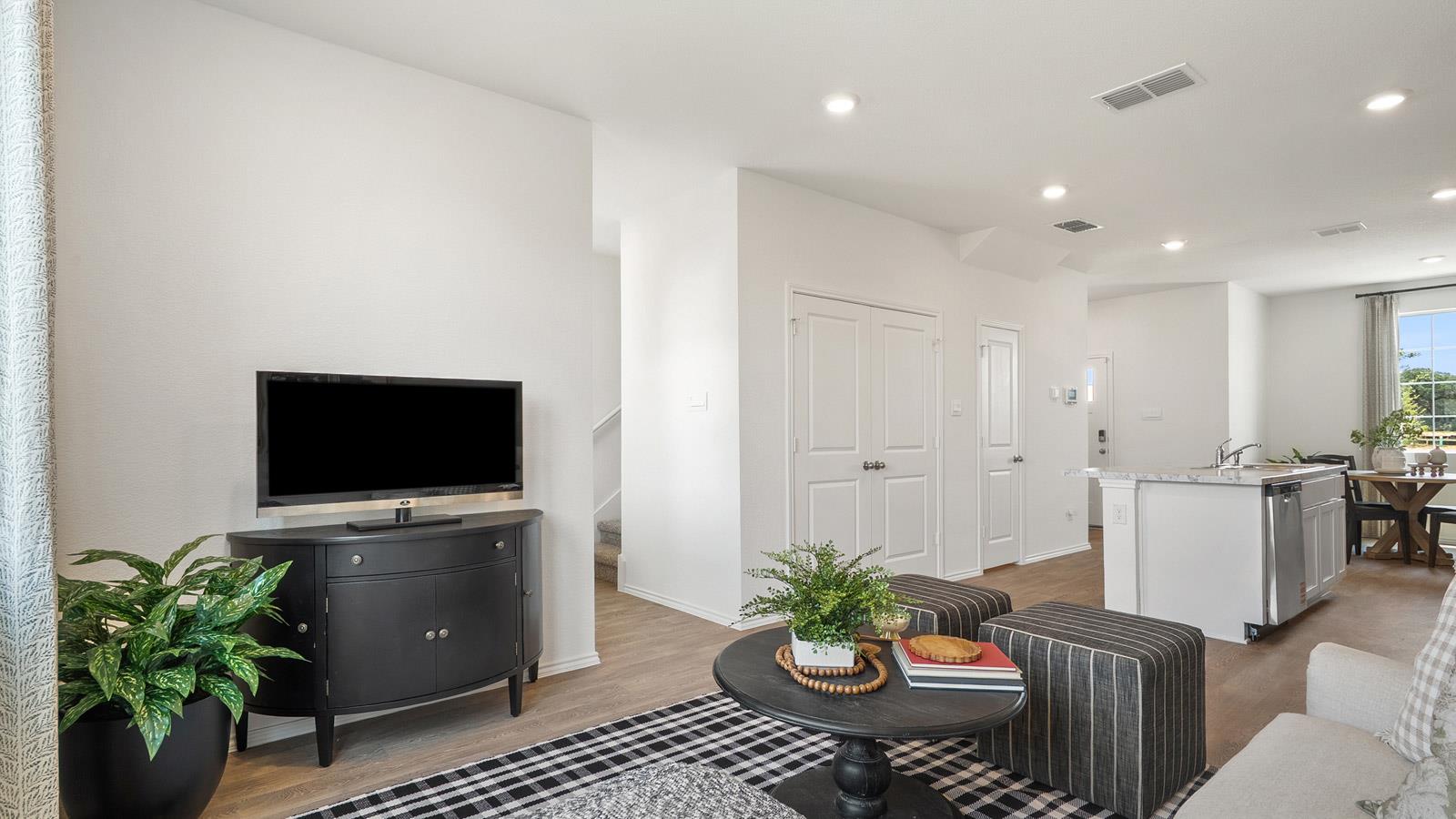 320 Puerto Plata Ave