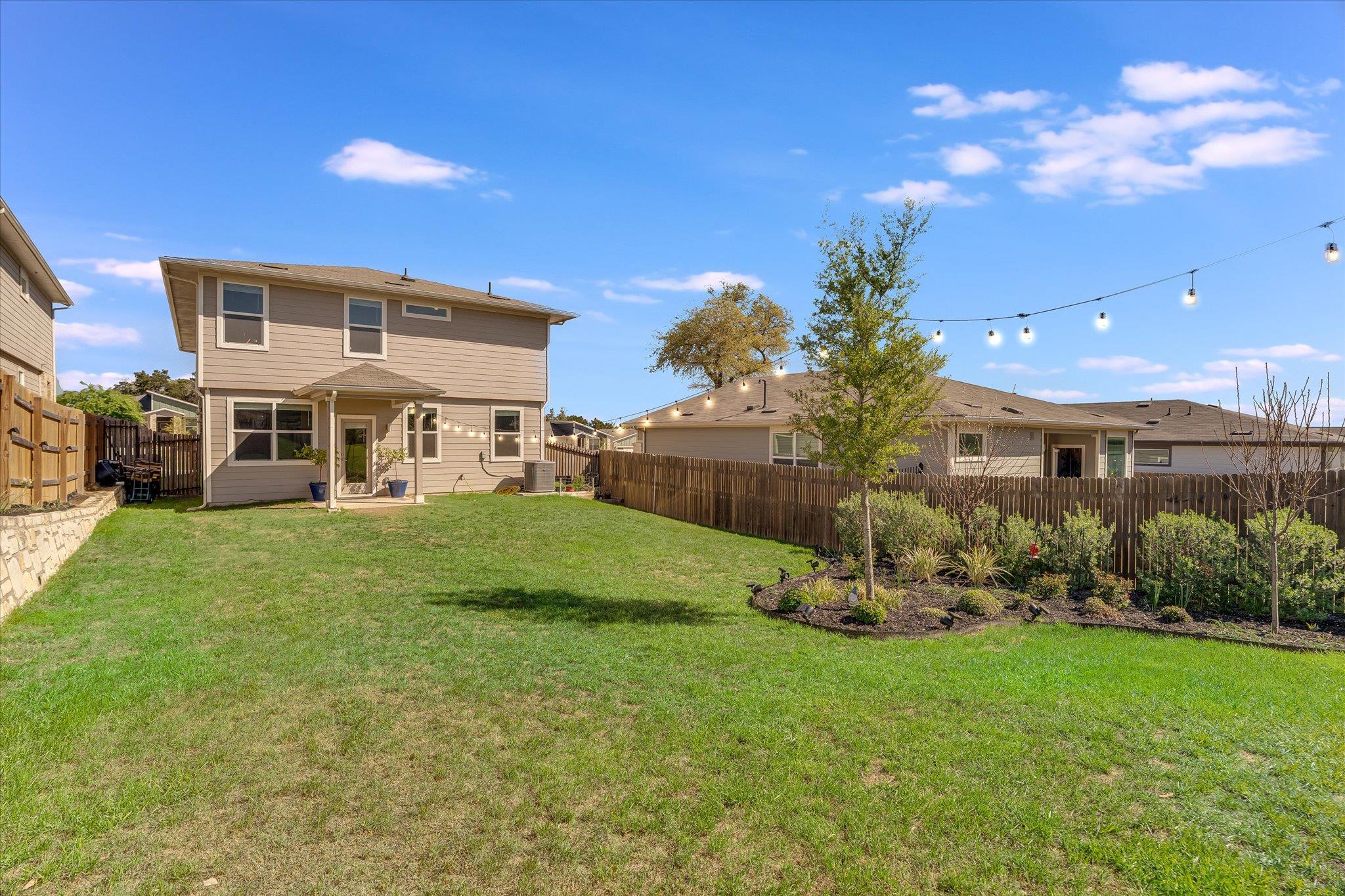2405 Sisterdale LN