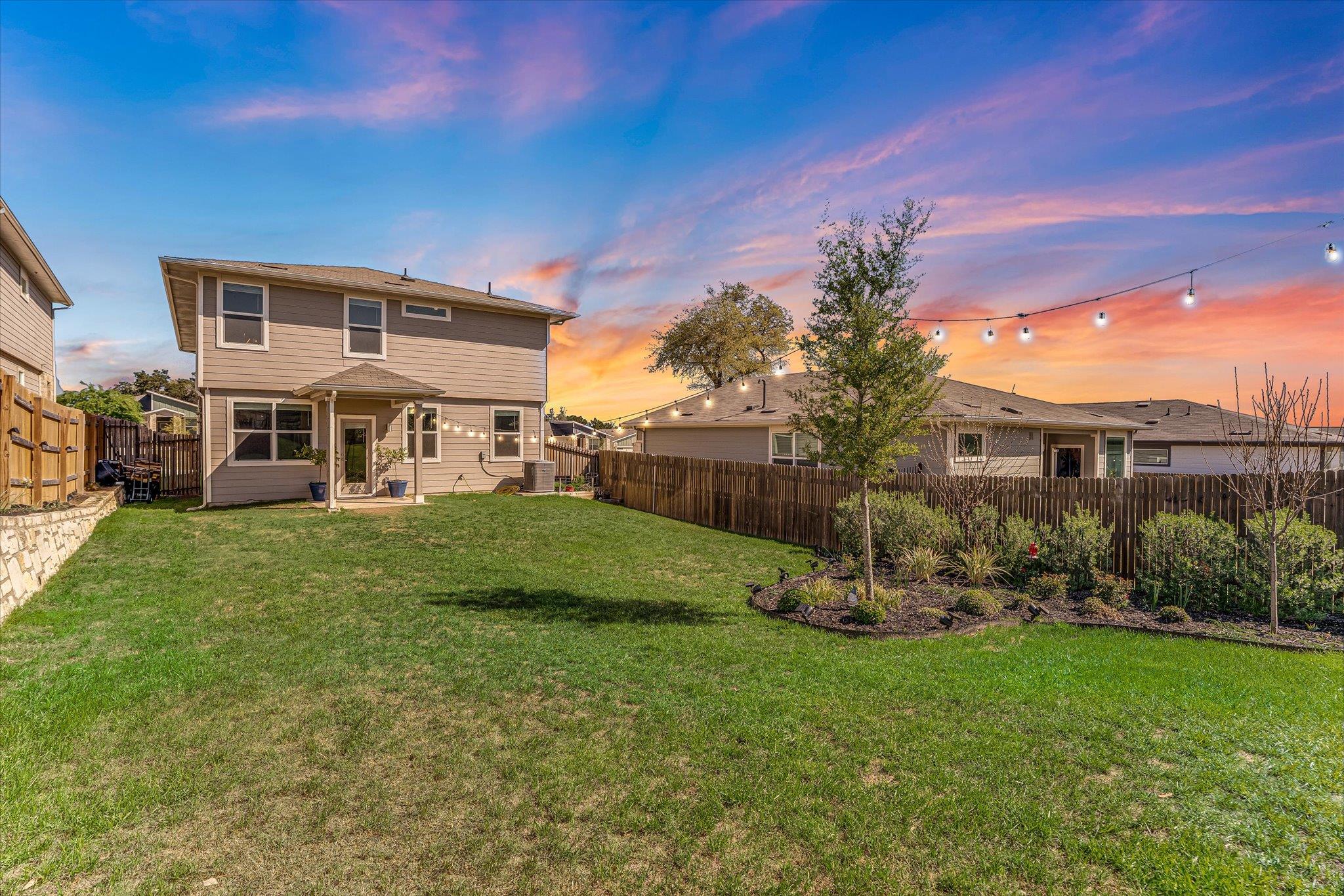 2405 Sisterdale LN