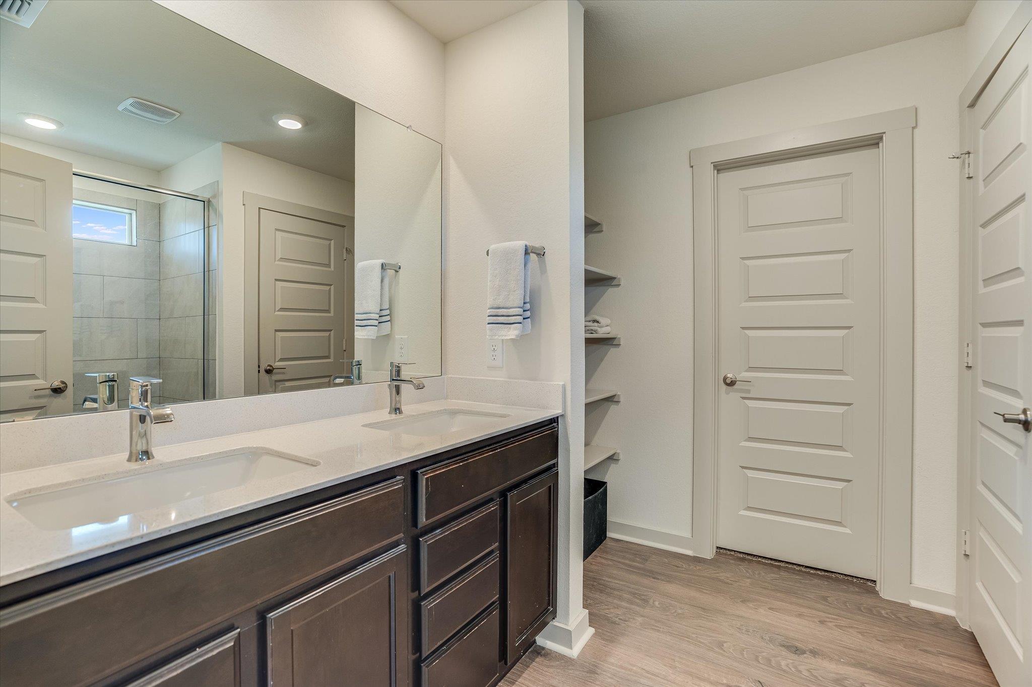 2405 Sisterdale LN