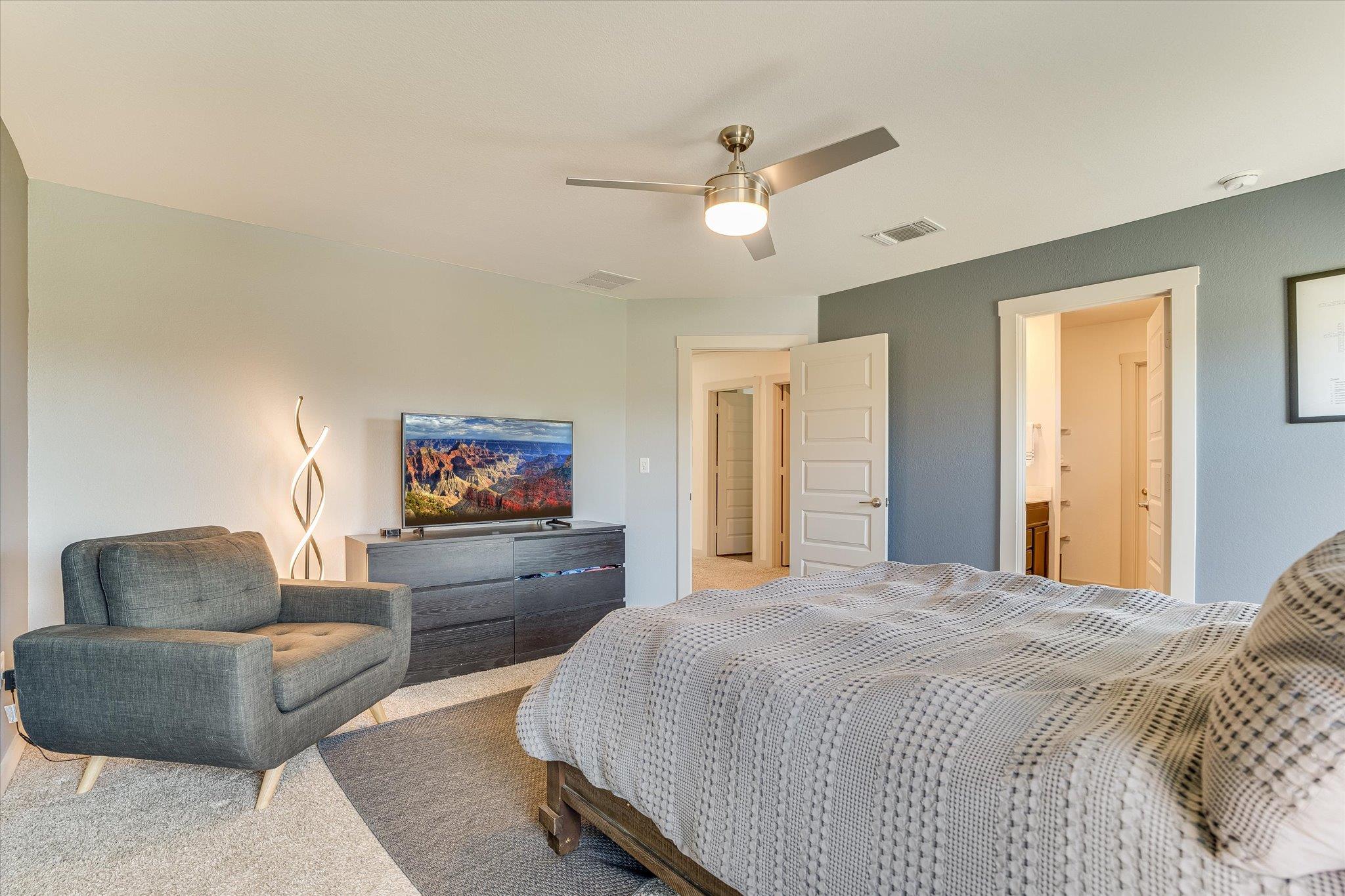 2405 Sisterdale LN