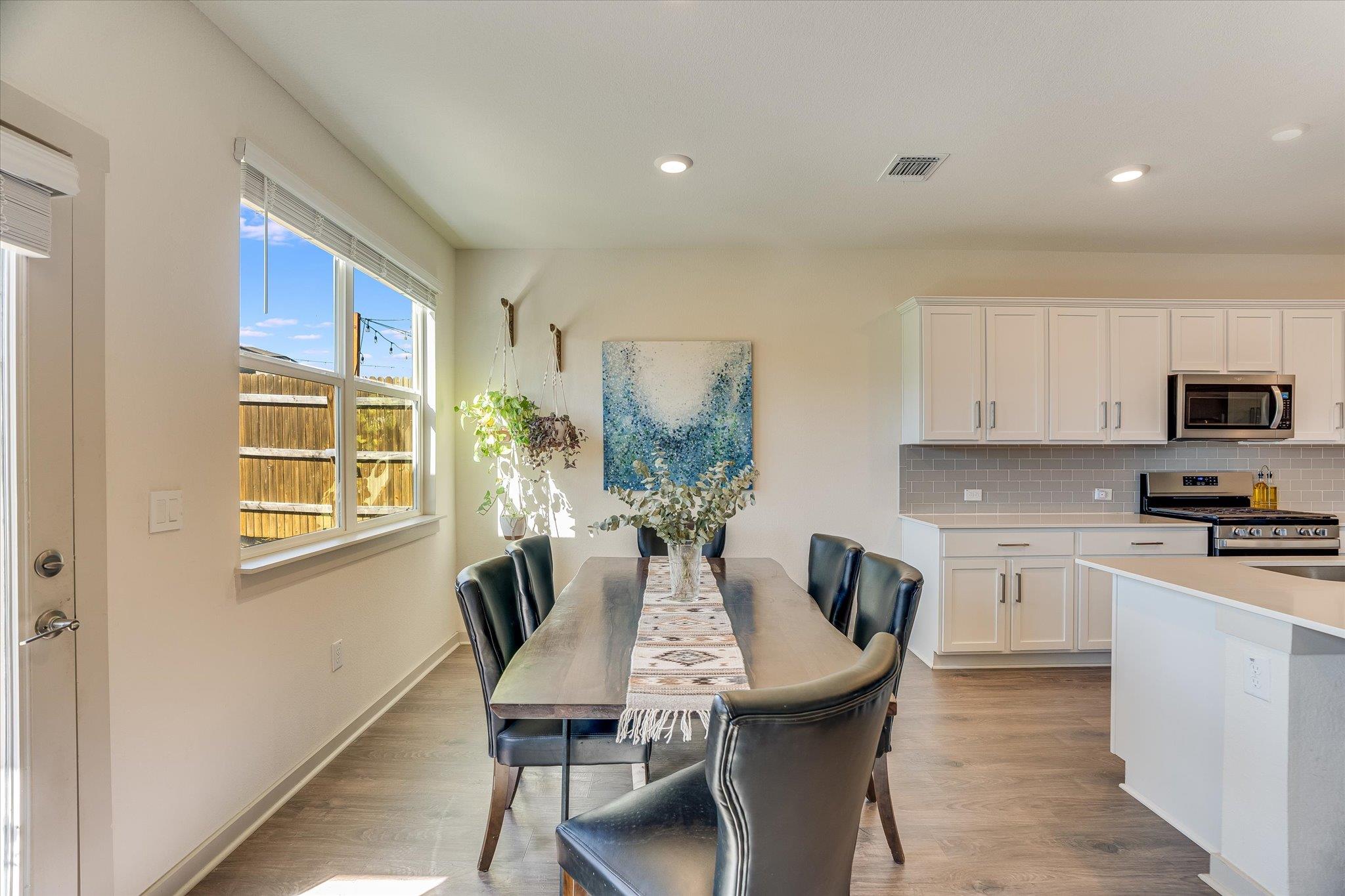 2405 Sisterdale LN