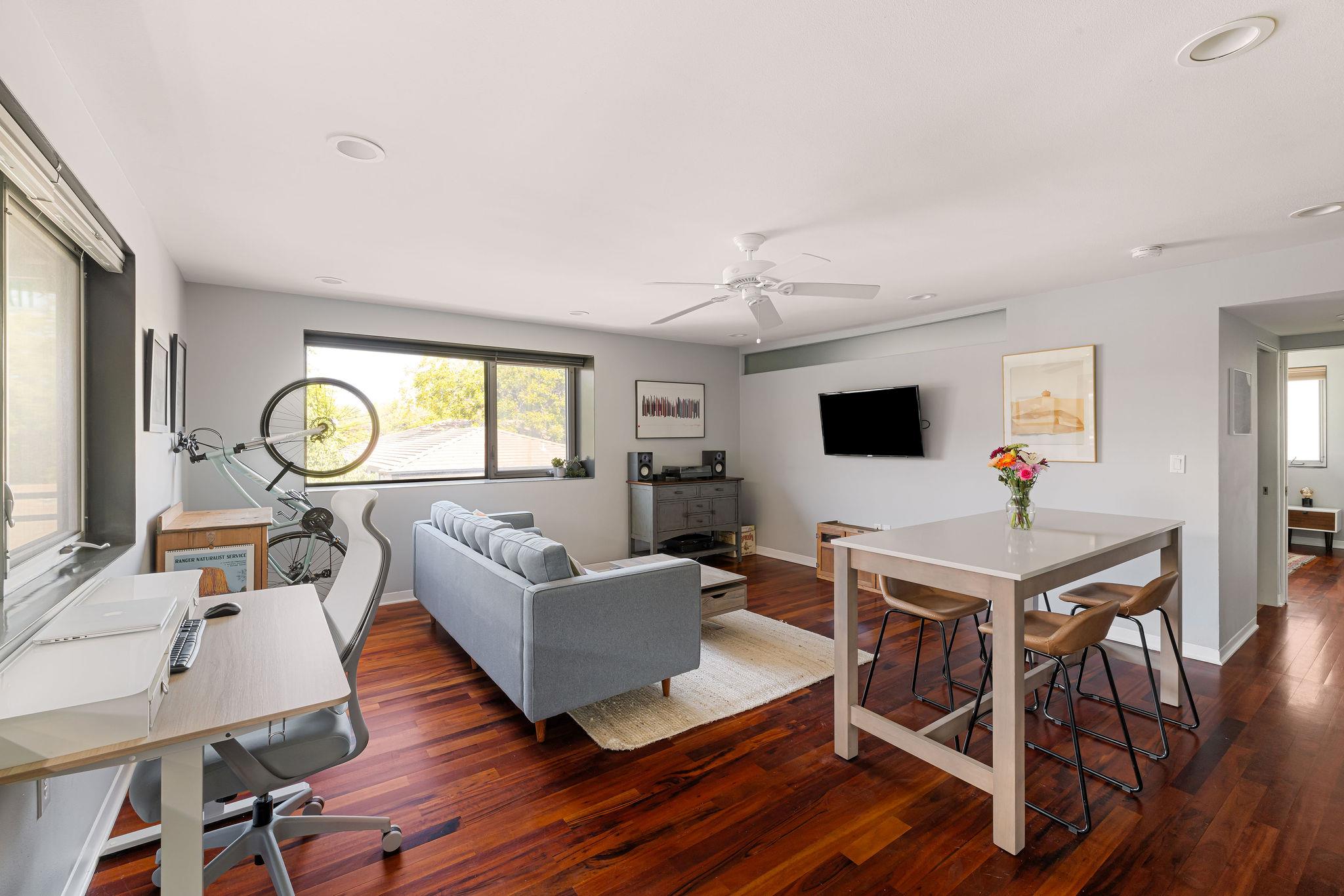 904 West Ave # 213