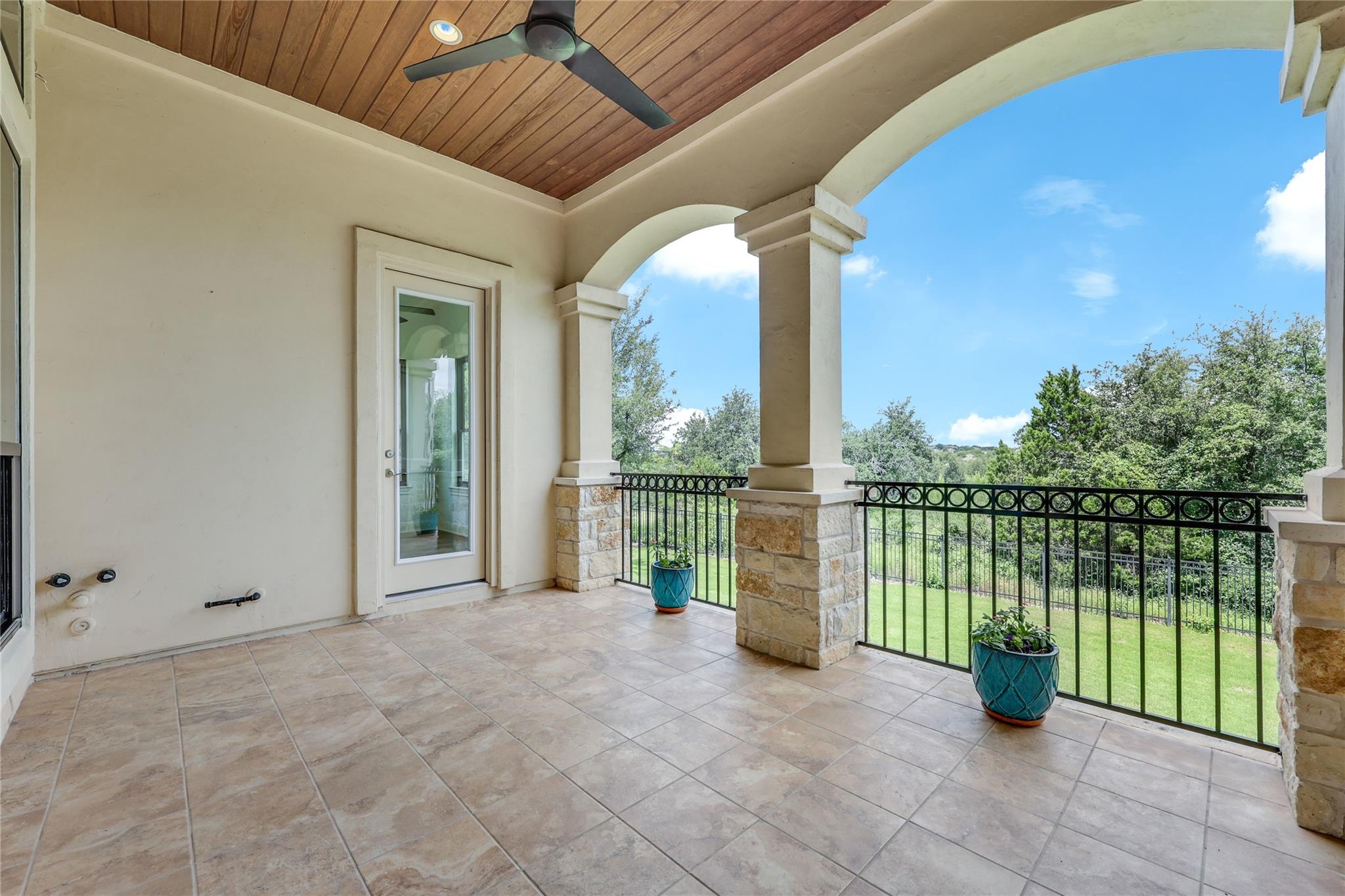 2210 University Club DR # 10A