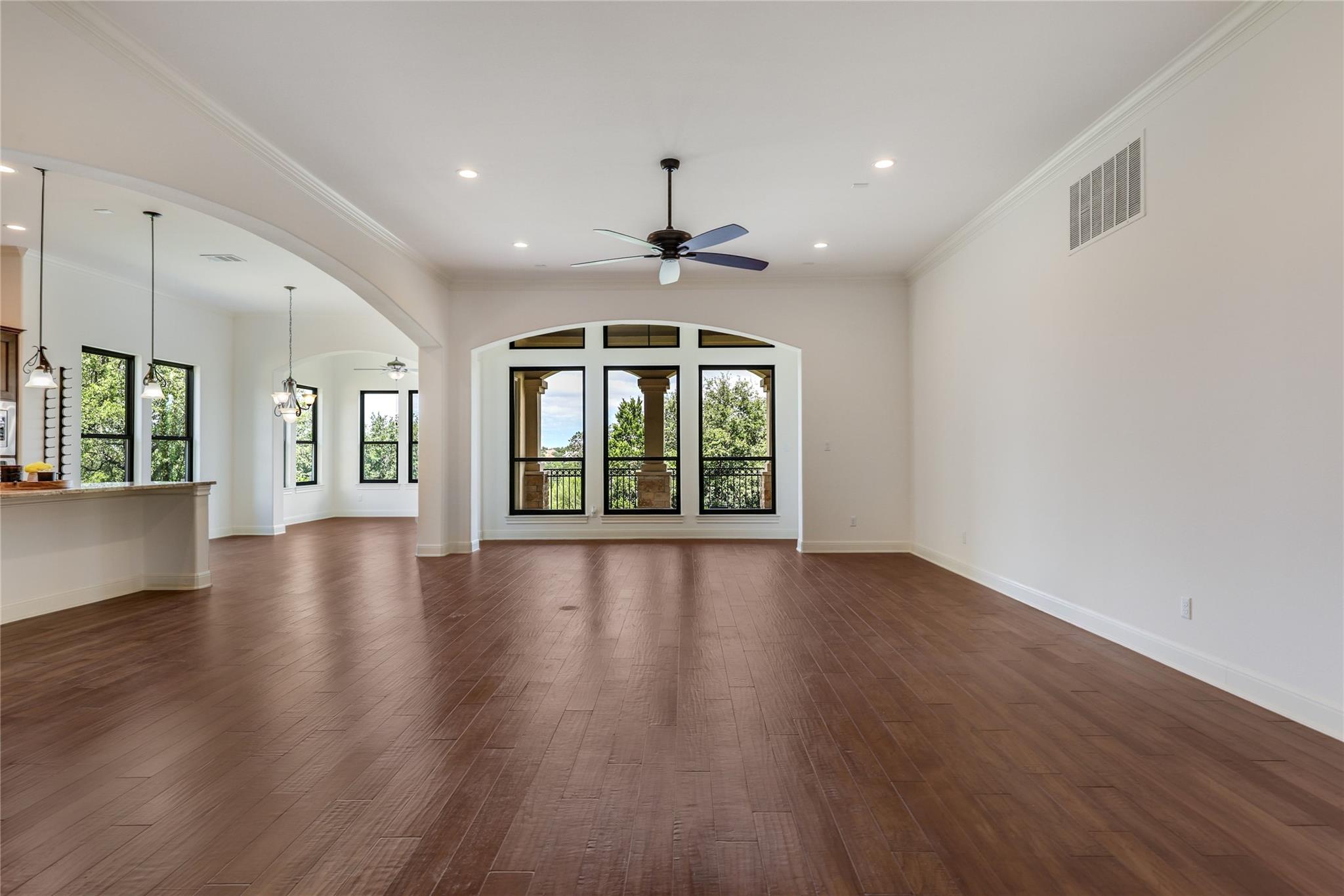 2210 University Club DR # 10A