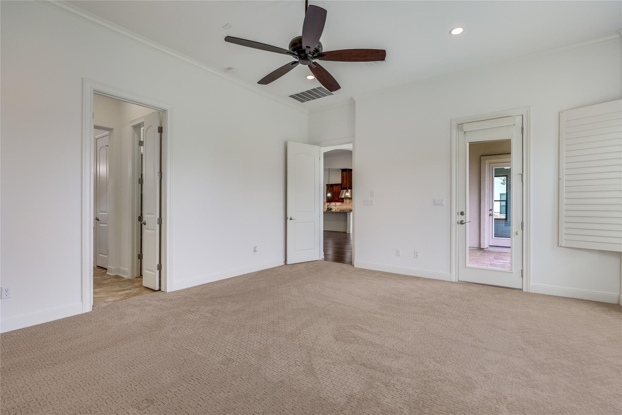 2210 University Club DR # 10A