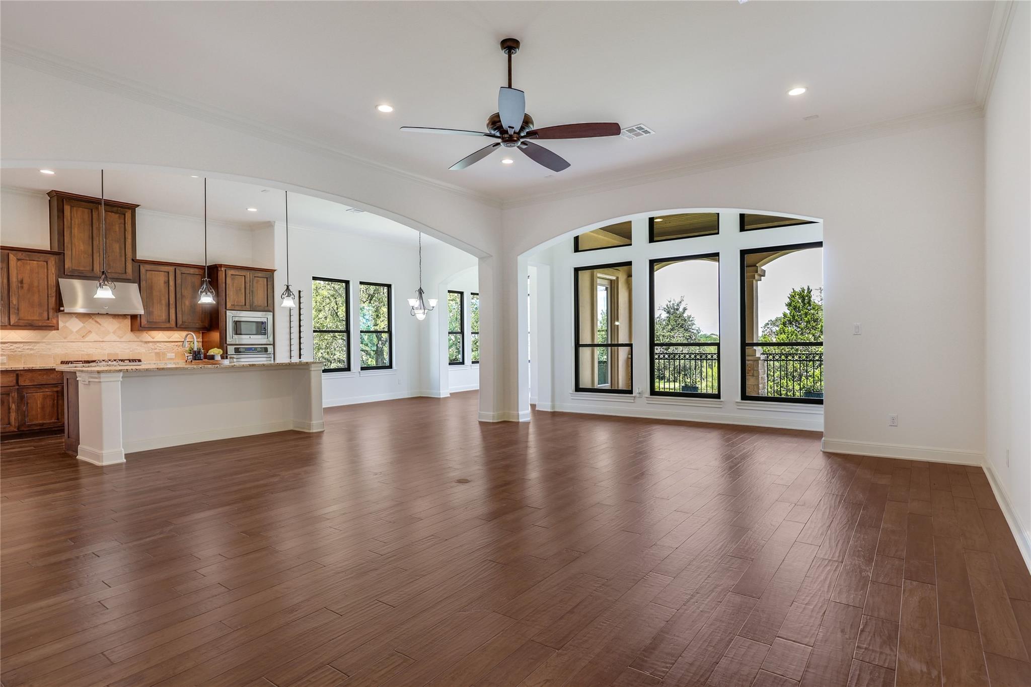2210 University Club DR # 10A
