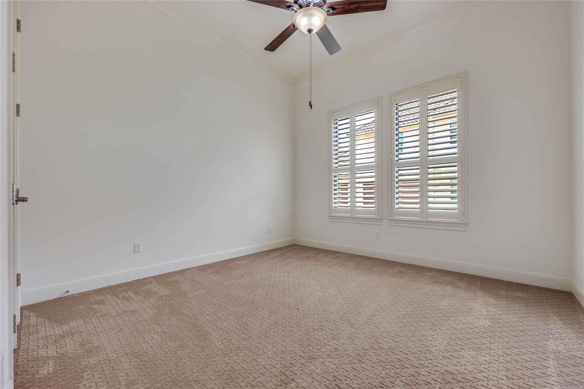 2210 University Club DR # 10A