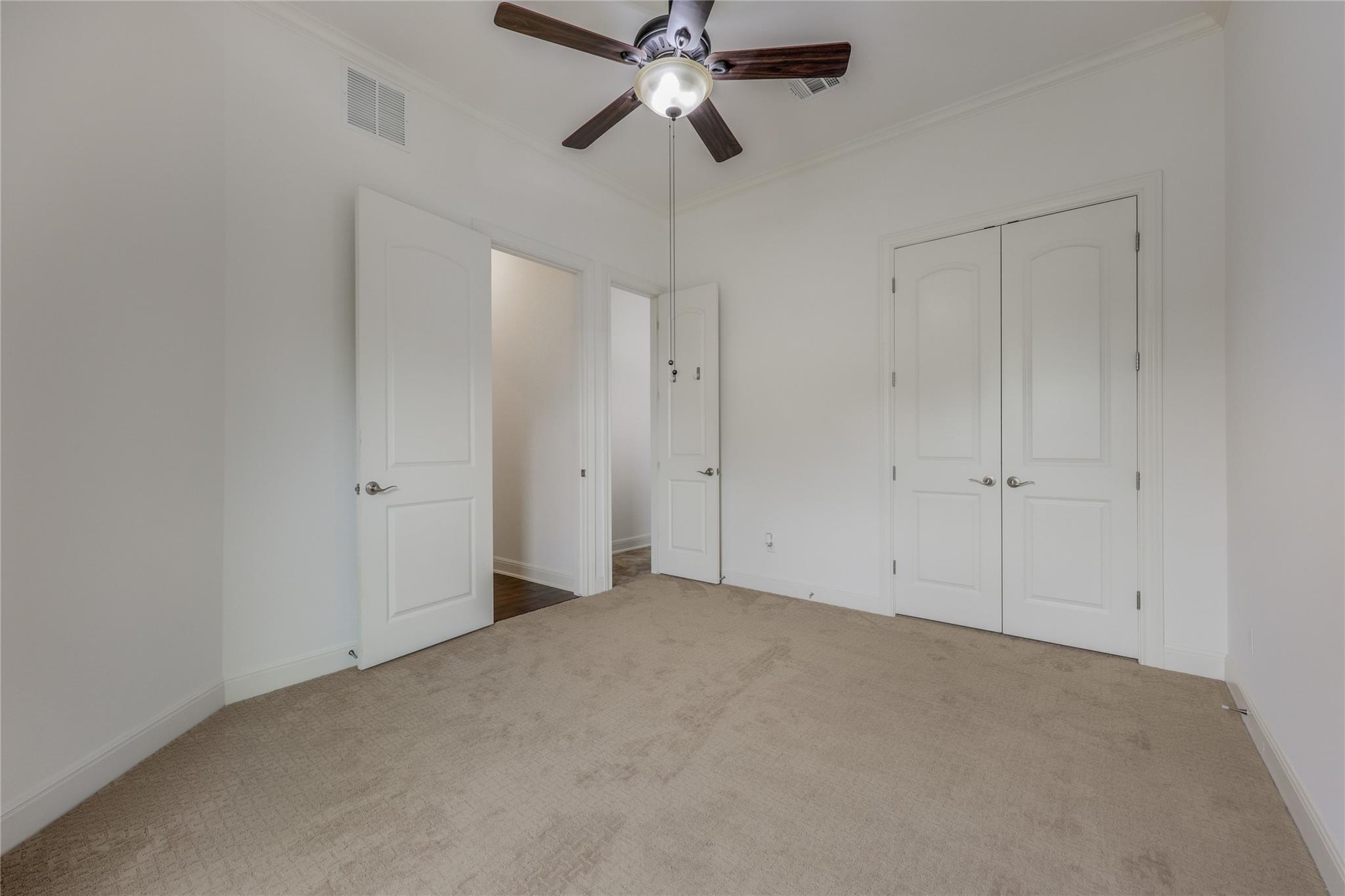 2210 University Club DR # 10A
