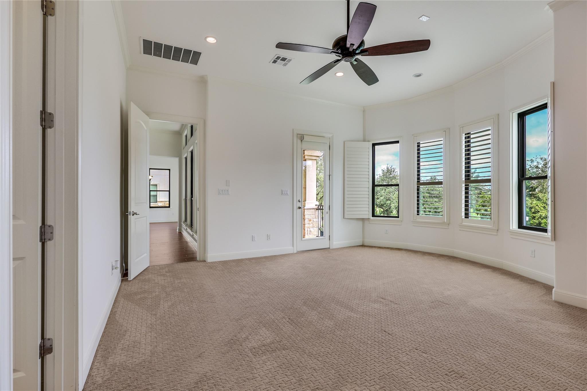 2210 University Club DR # 10A
