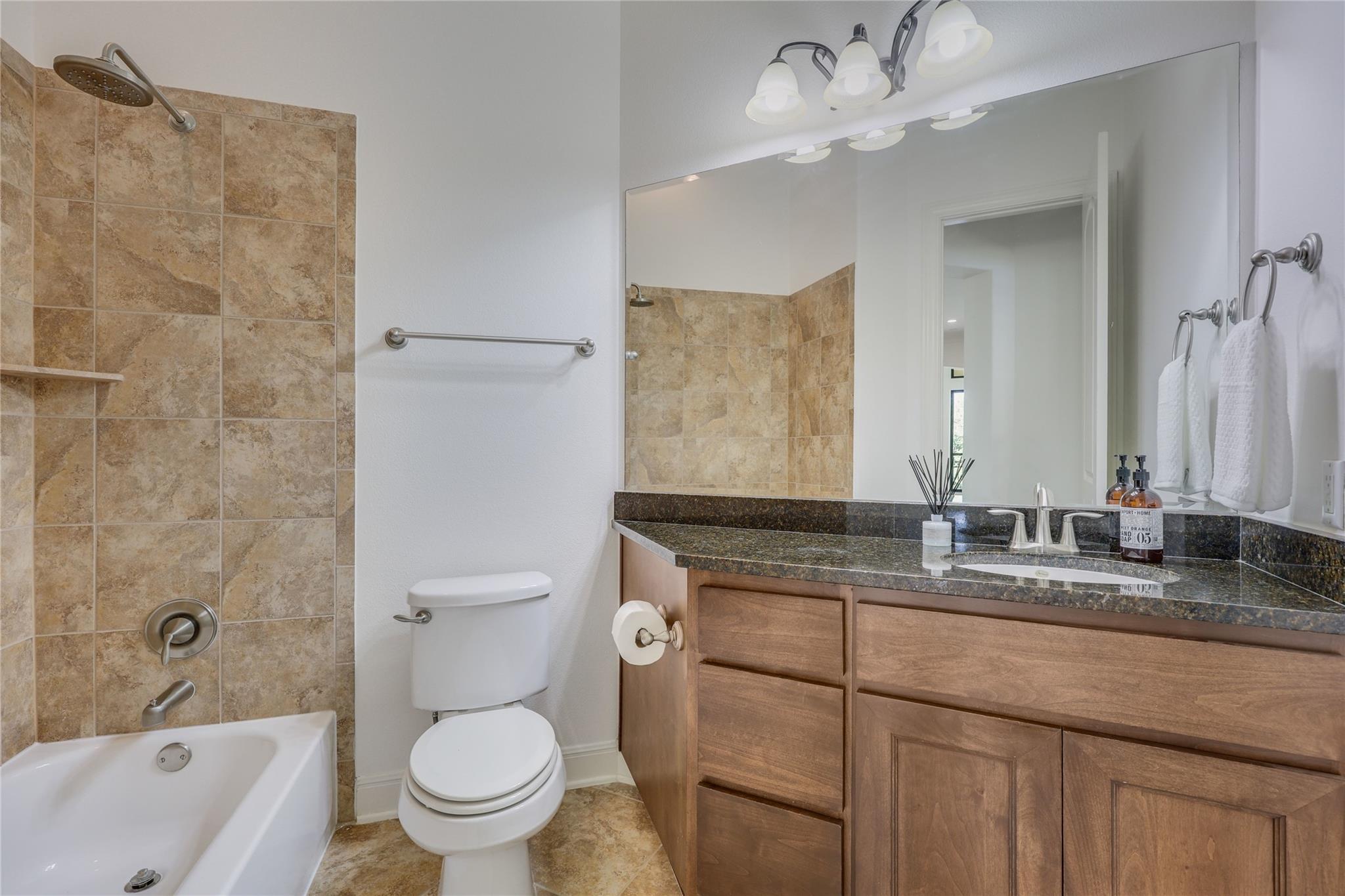 2210 University Club DR # 10A