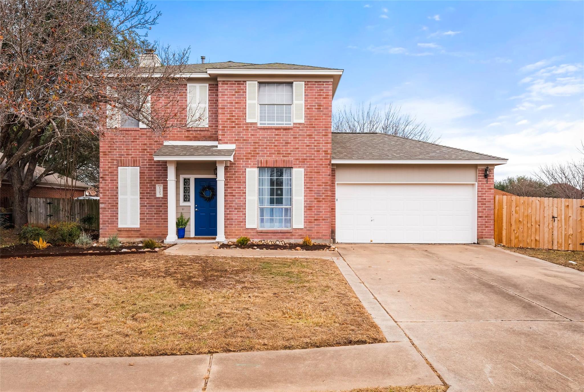 1303 Julies WALK