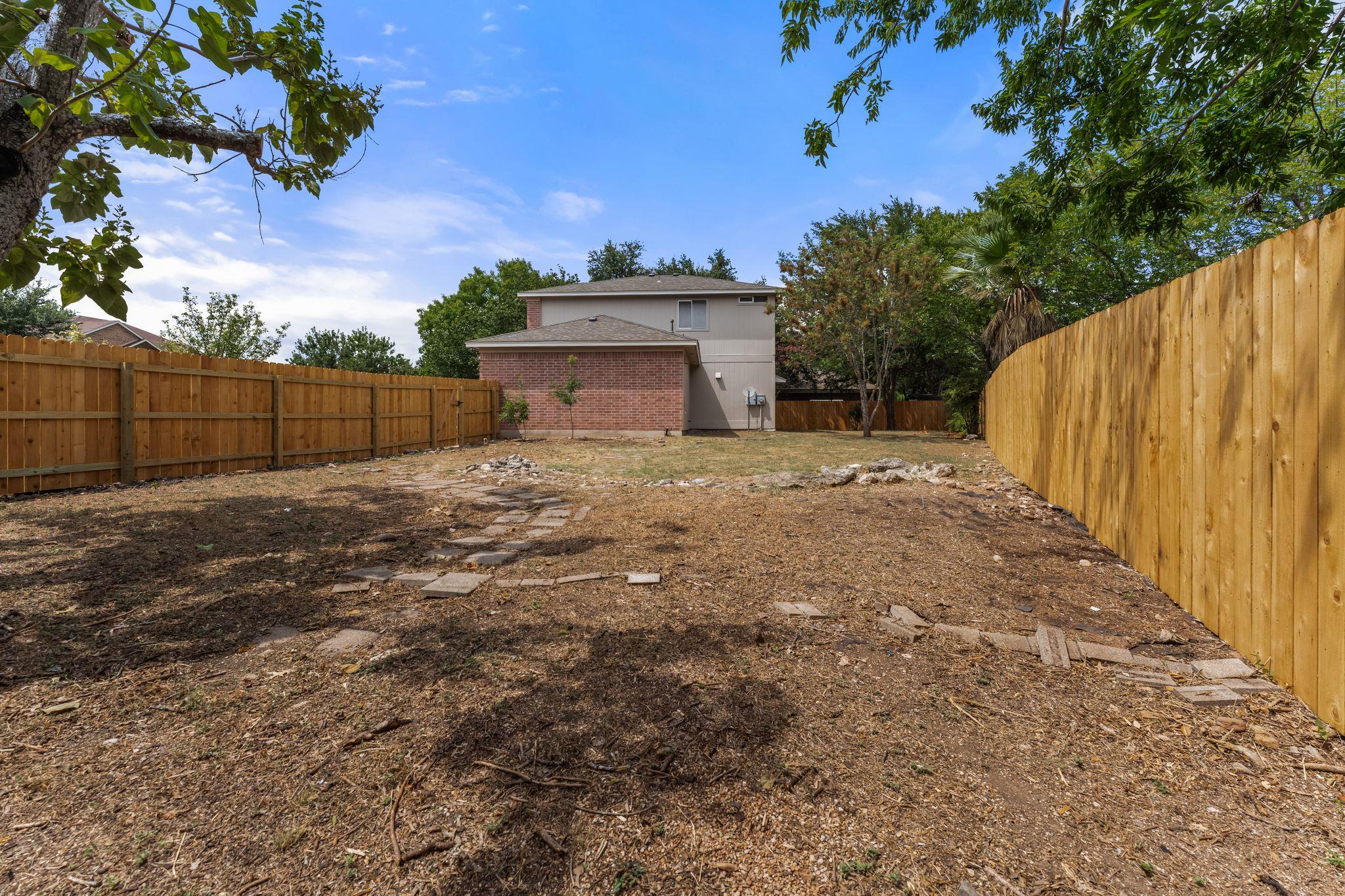 1303 Julies WALK