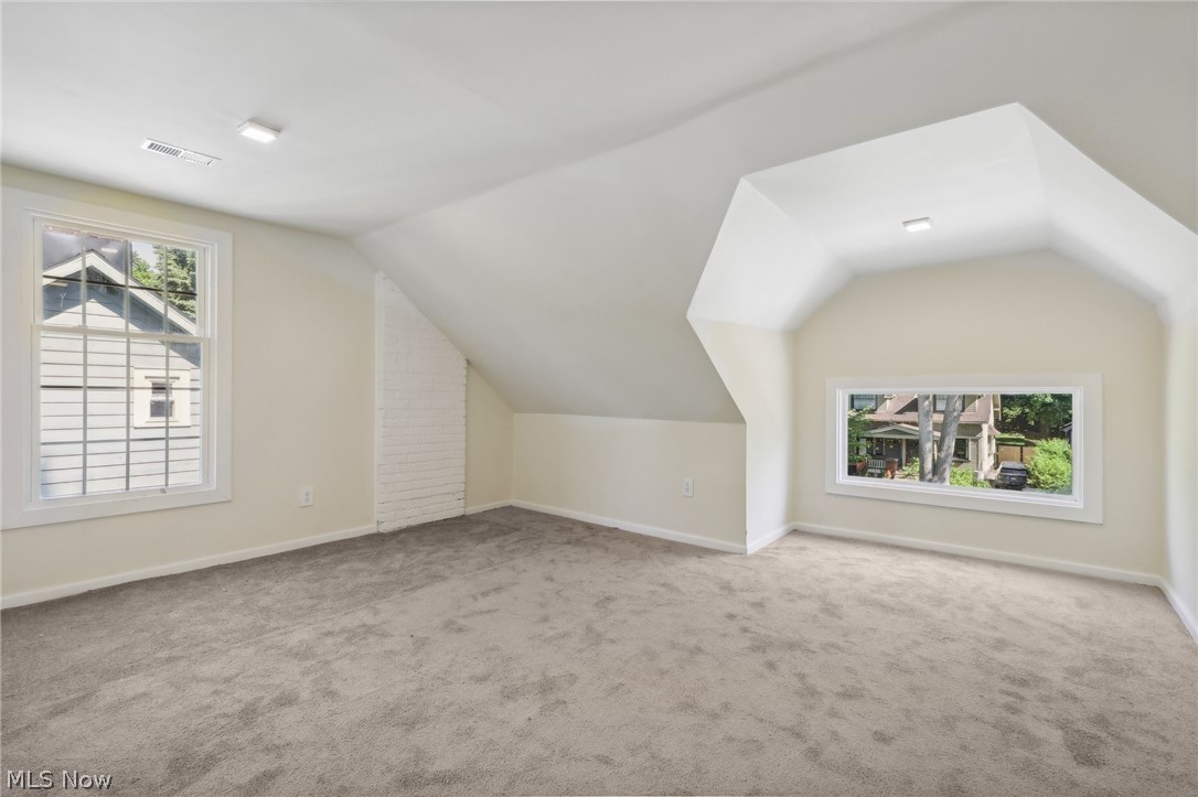 3175 Oak Road