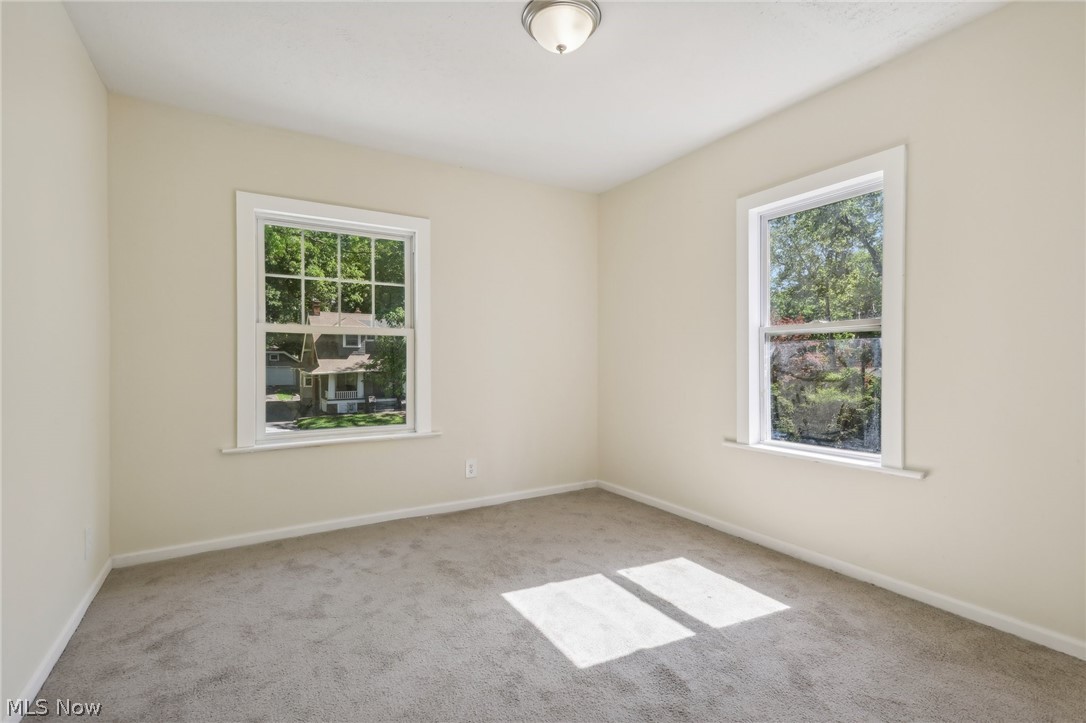 3175 Oak Road