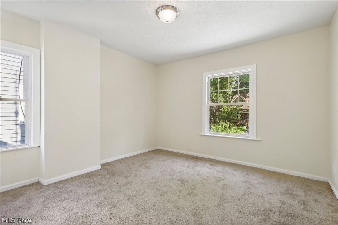 3175 Oak Road