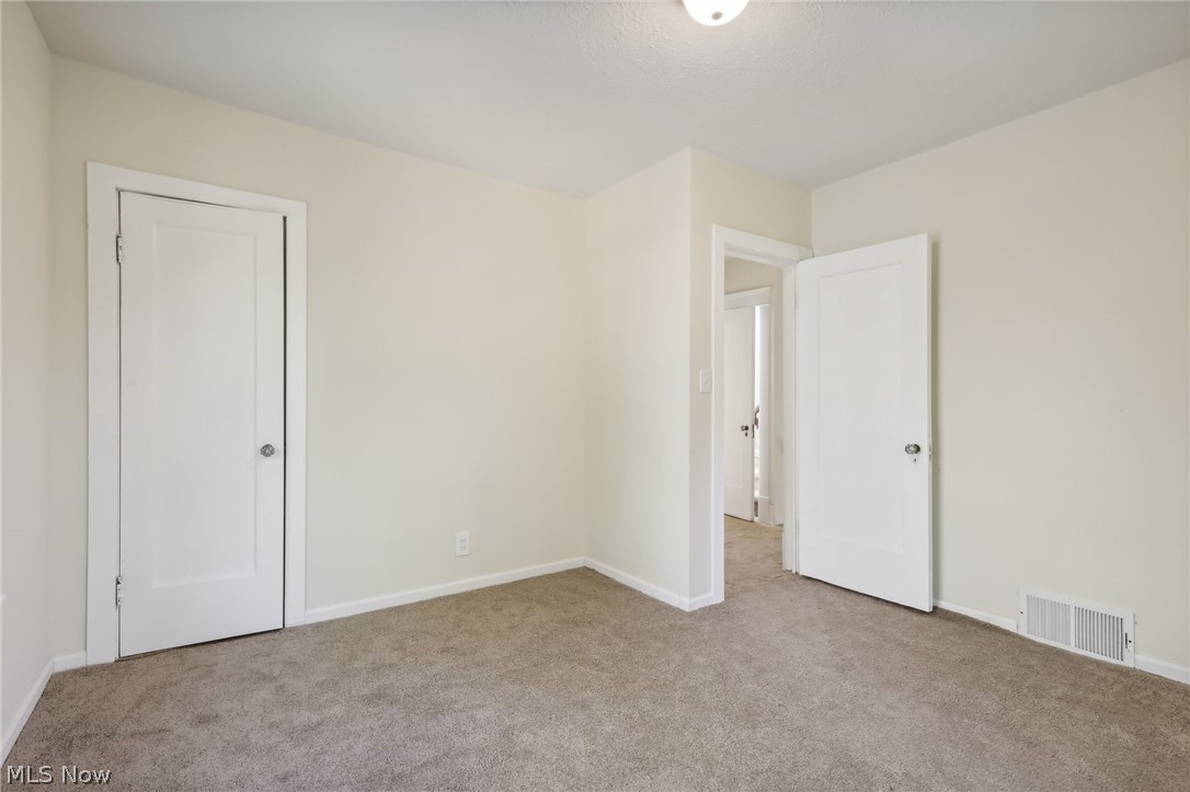 3175 Oak Road