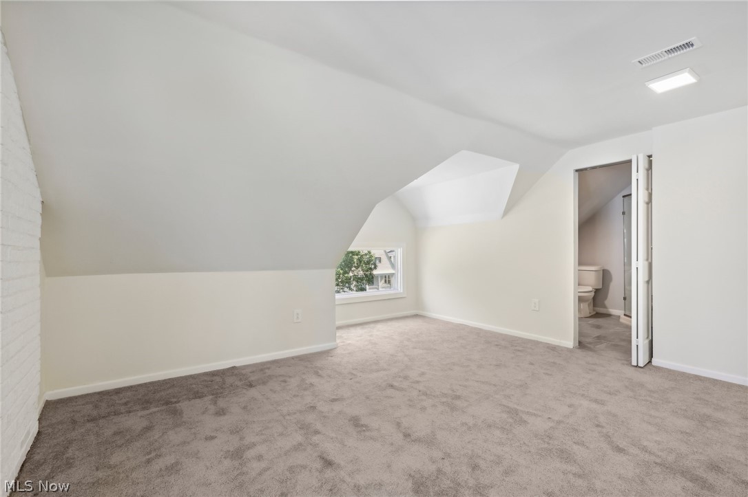 3175 Oak Road