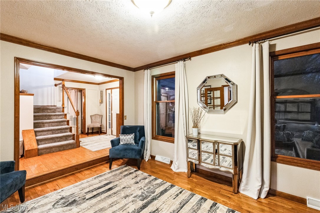 340 Woodbridge Glen
