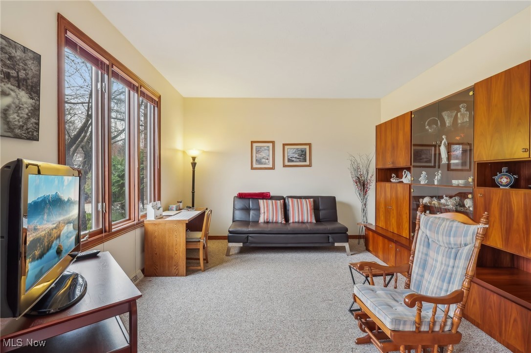 342 Woodbridge Glen