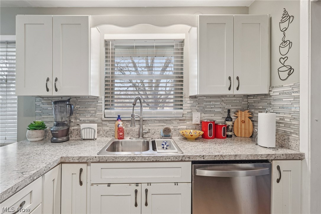 5512 Carol Jean Boulevard