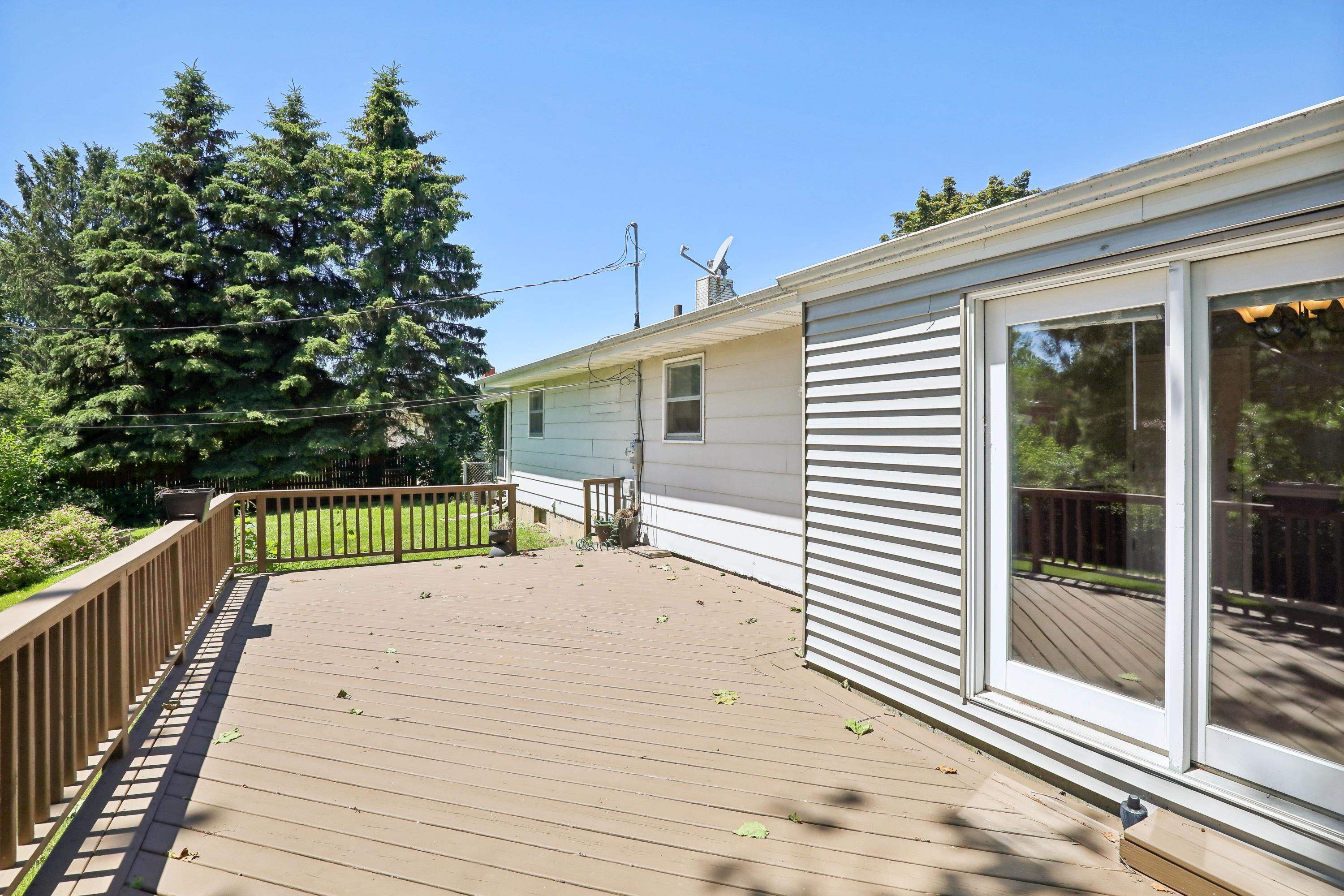 1105 Sequoia Trail