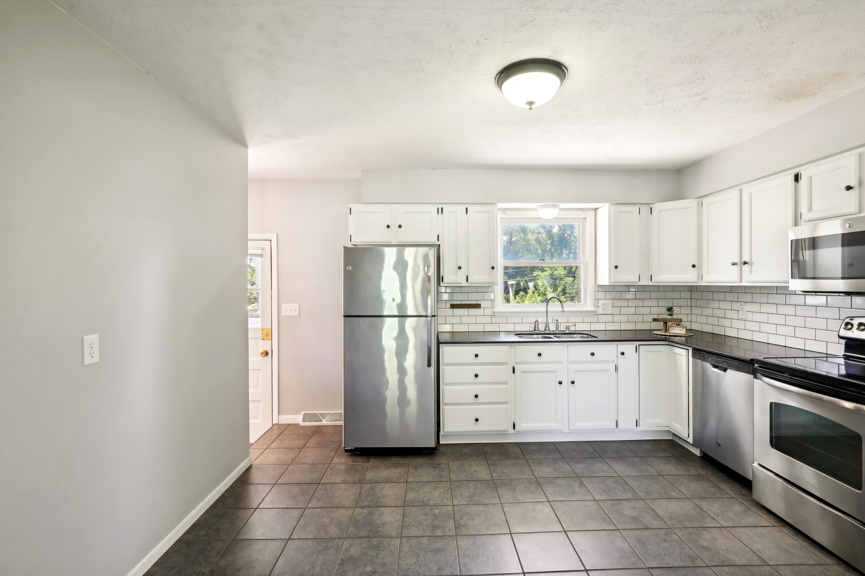 1105 Sequoia Trail