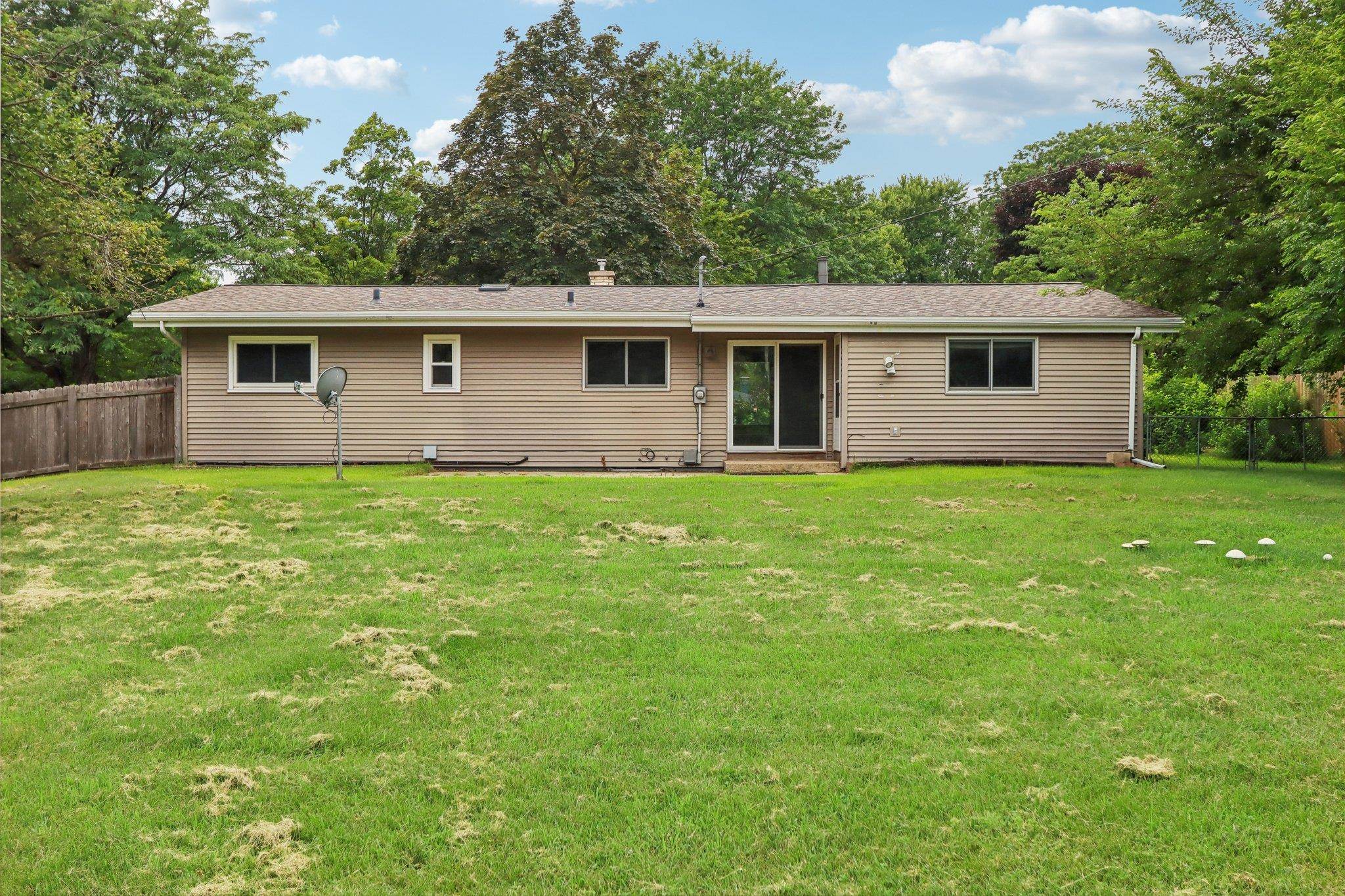 2009 Mulberry Lane