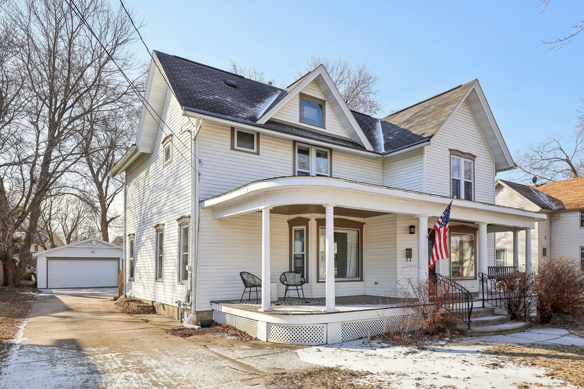 130 E Grant Street