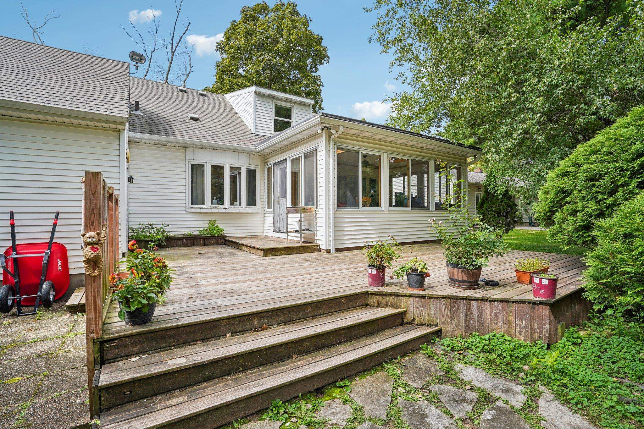 1417 Reetz Road