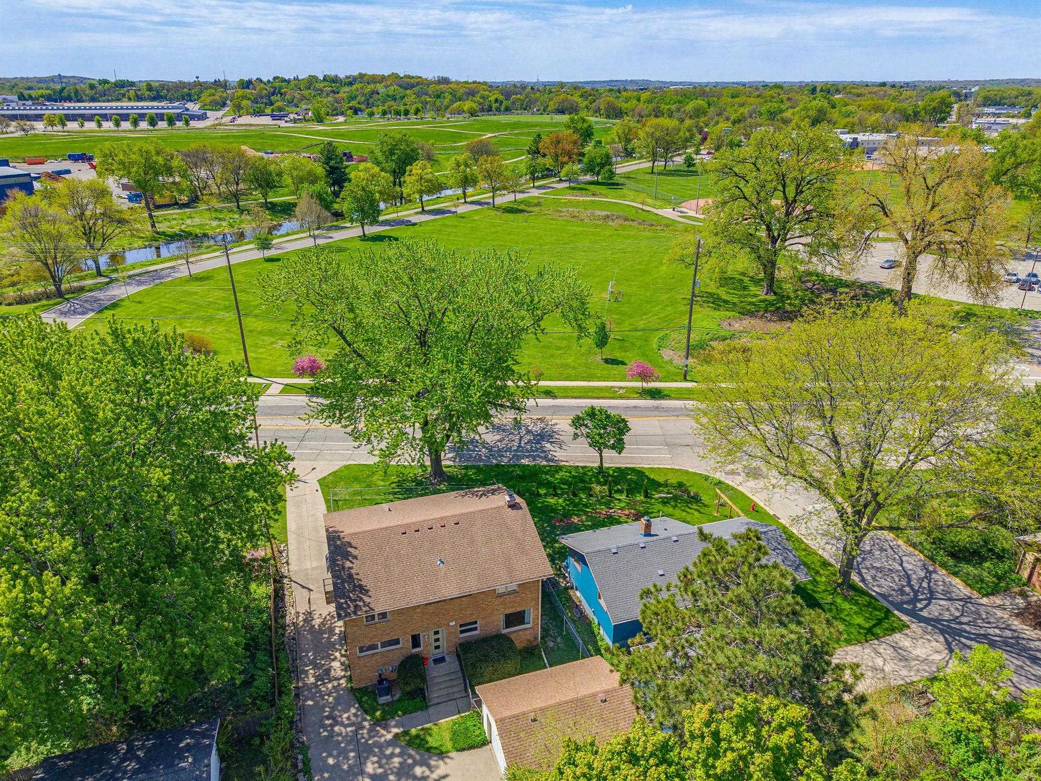 114 W Olin Avenue