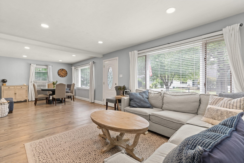 47 Anderson Ave